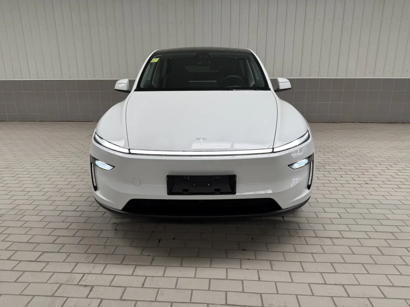 Tesla Model Y  из Китая