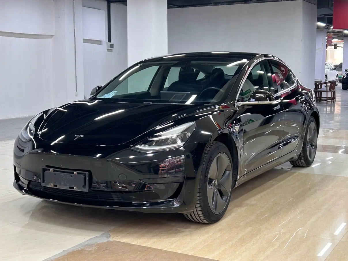 Tesla Model 3  из Китая