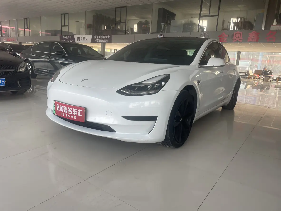 Tesla Model 3  из Китая