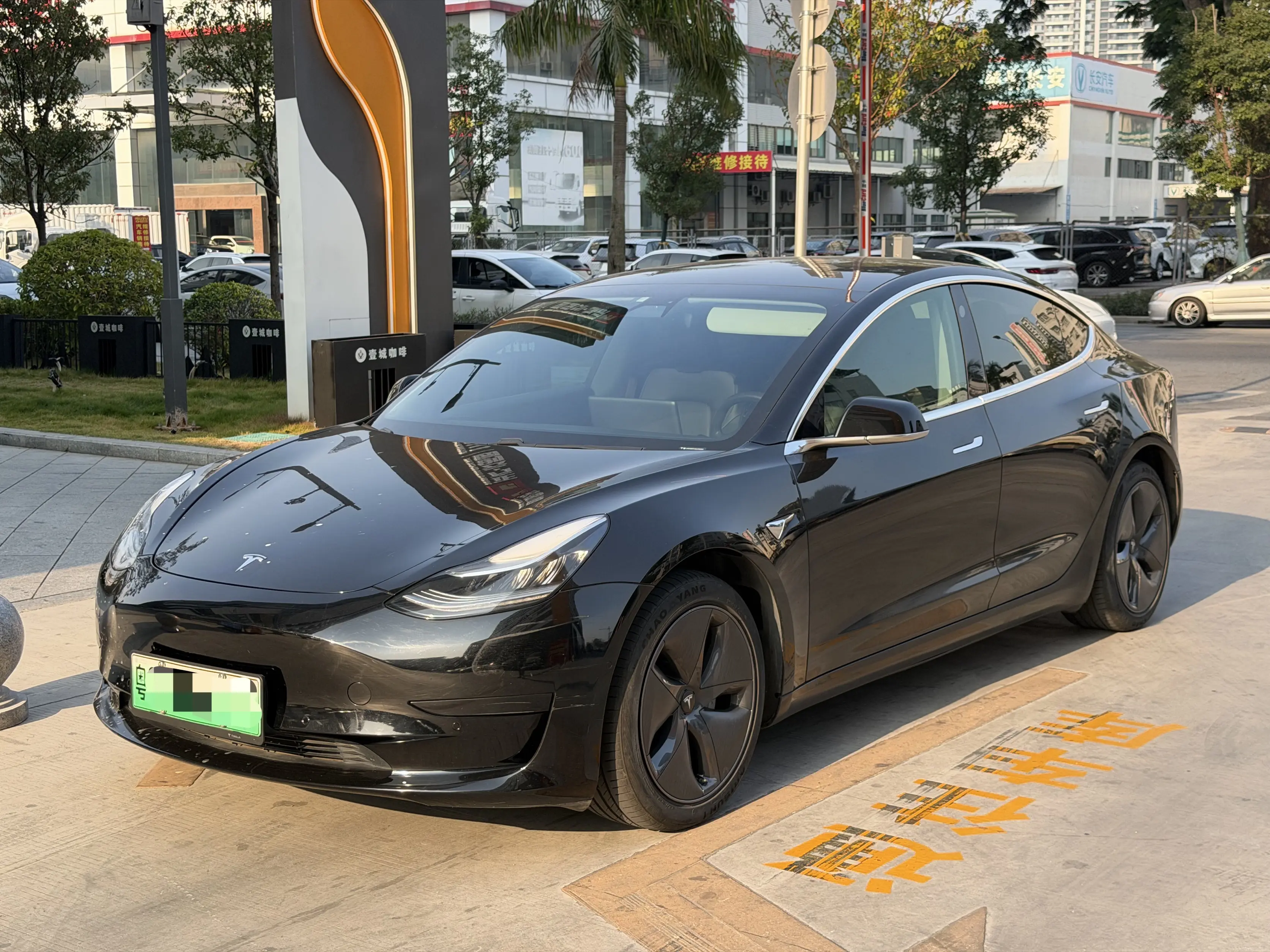 Tesla Model 3  из Китая