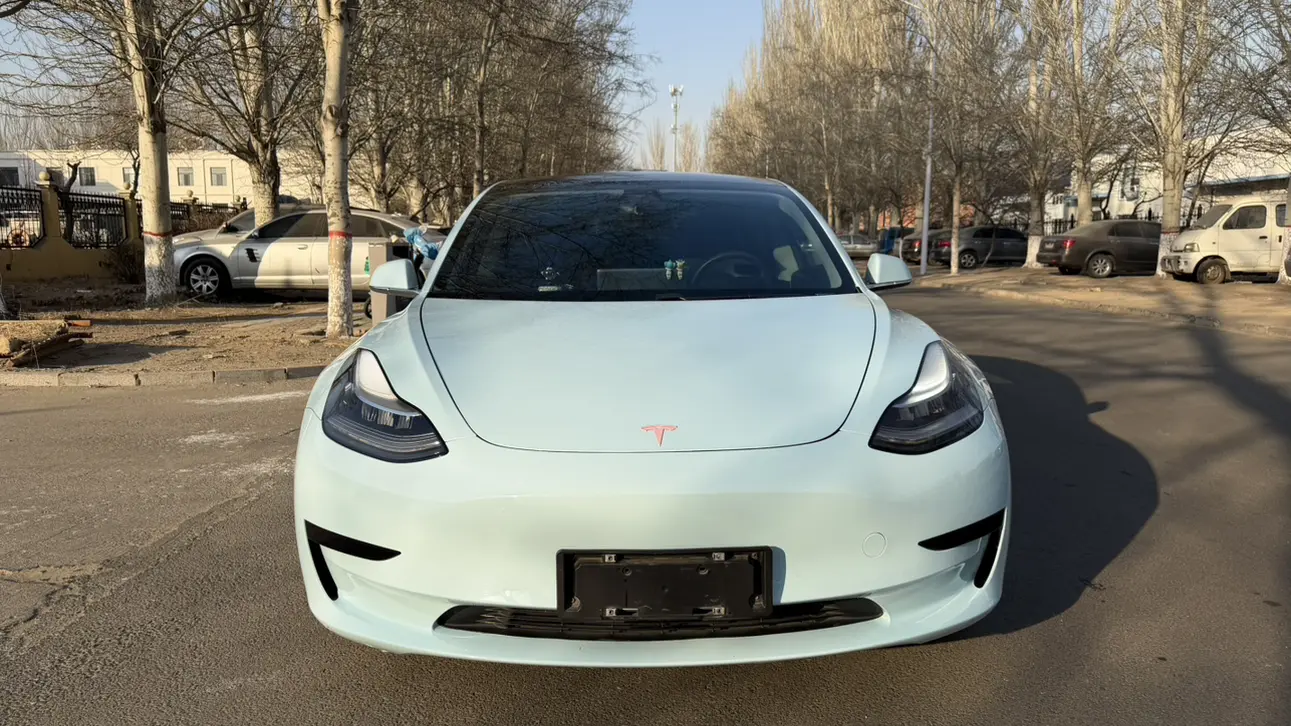 Tesla Model 3  из Китая