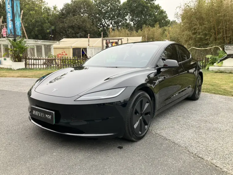 Tesla Model 3  из Китая