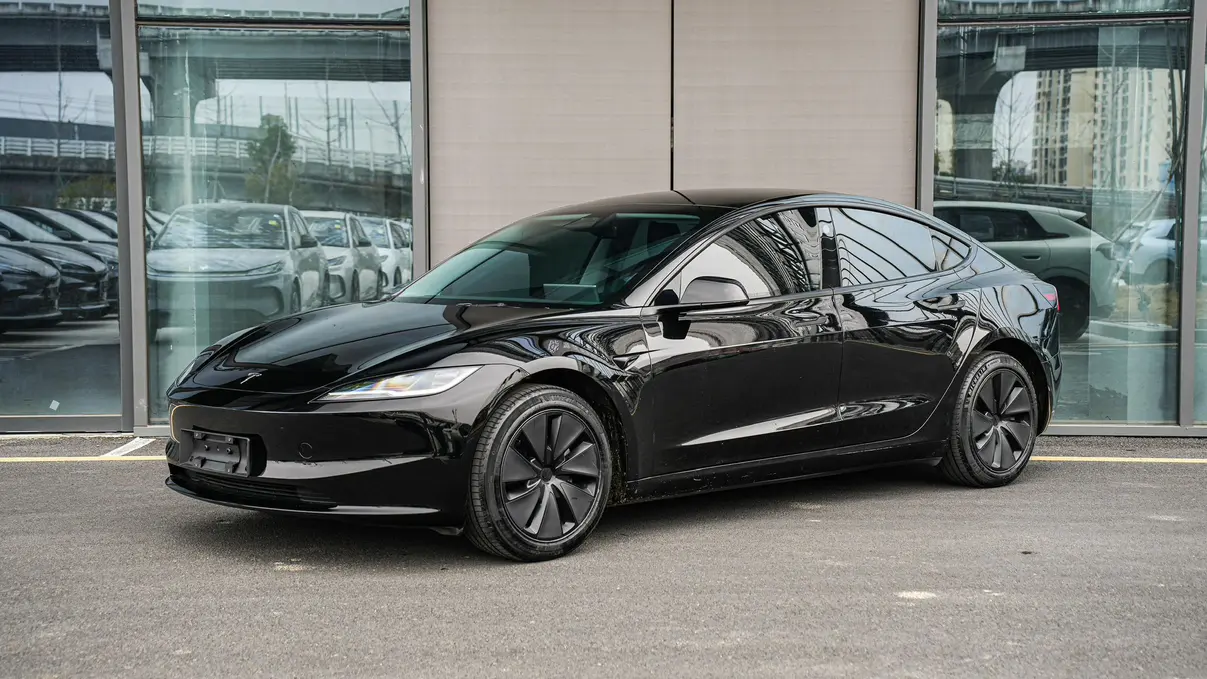 Tesla Model 3  из Китая