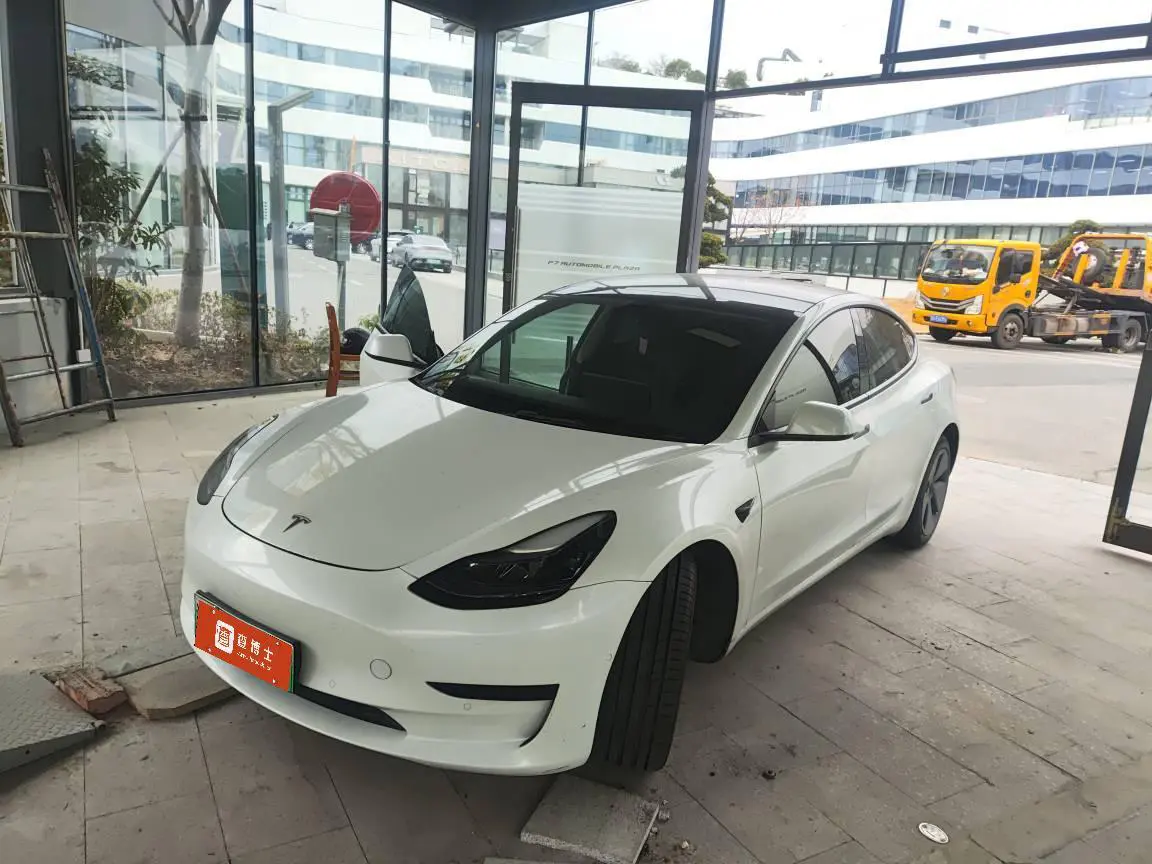Tesla Model 3  из Китая