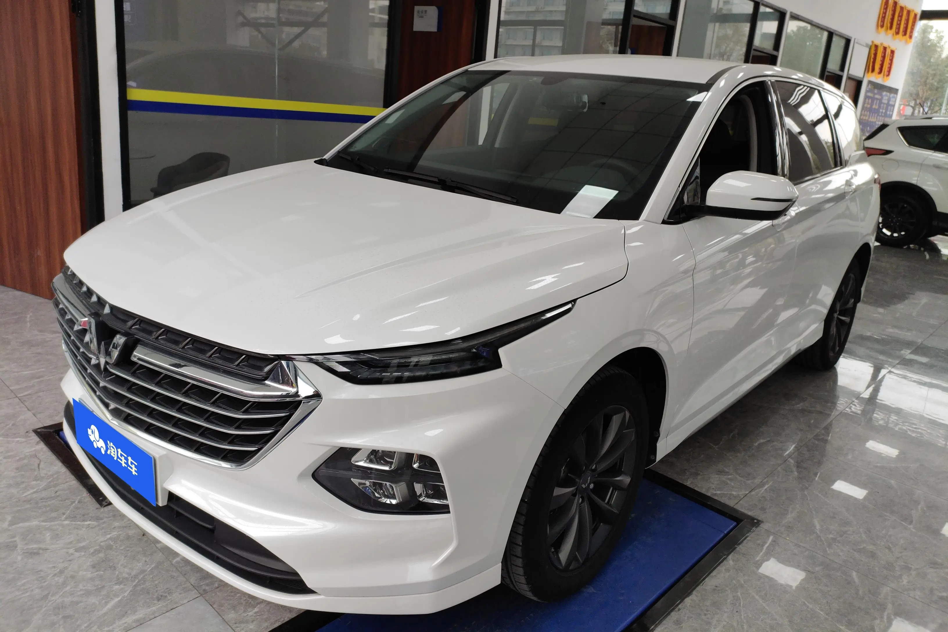 Wuling Capgemini Victory  из Китая