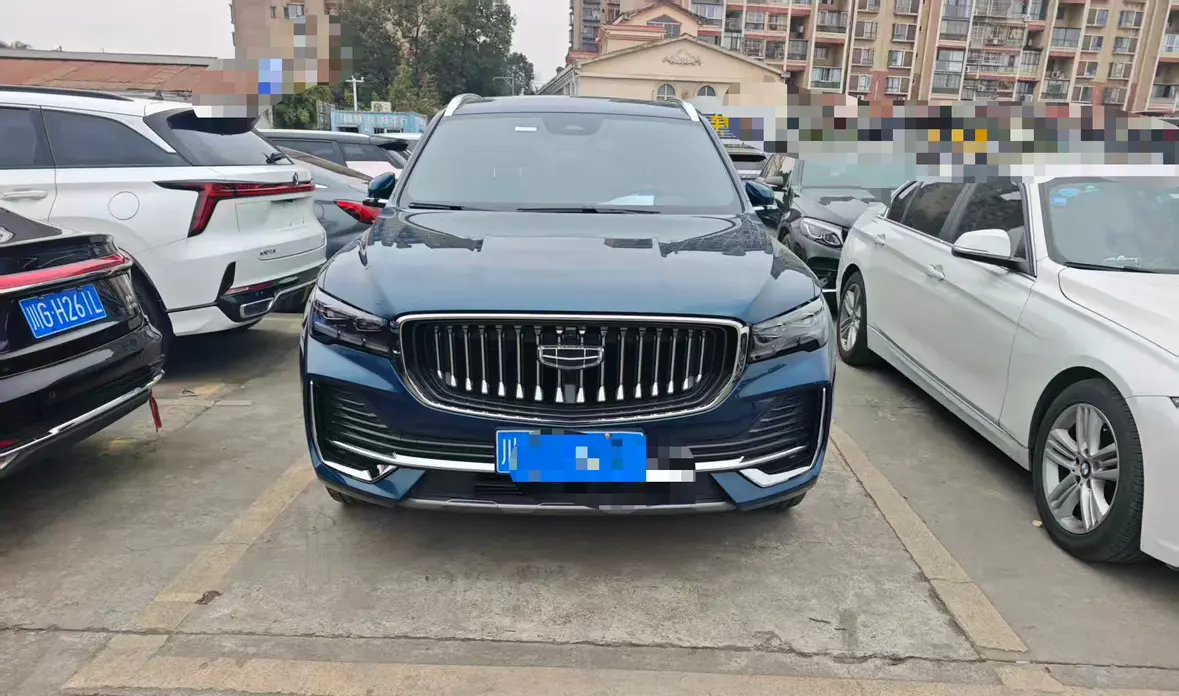 Geely Monjaro (Xingyue L)  из Китая