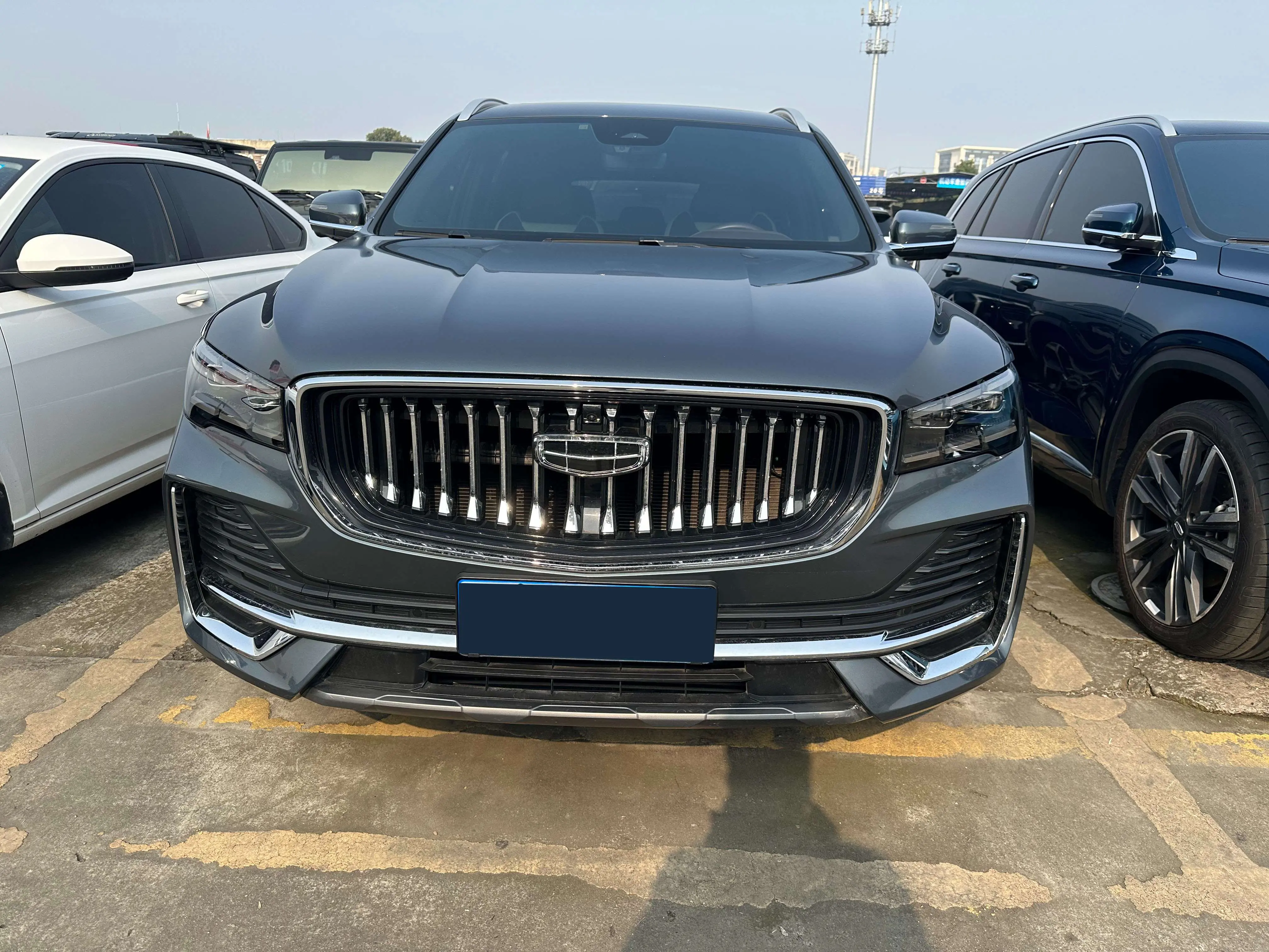 Geely Monjaro (Xingyue L)  из Китая