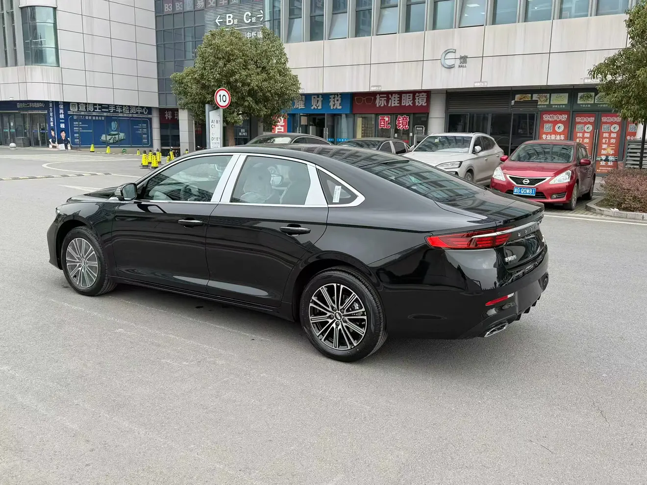 Geely Xing Rui  из Китая