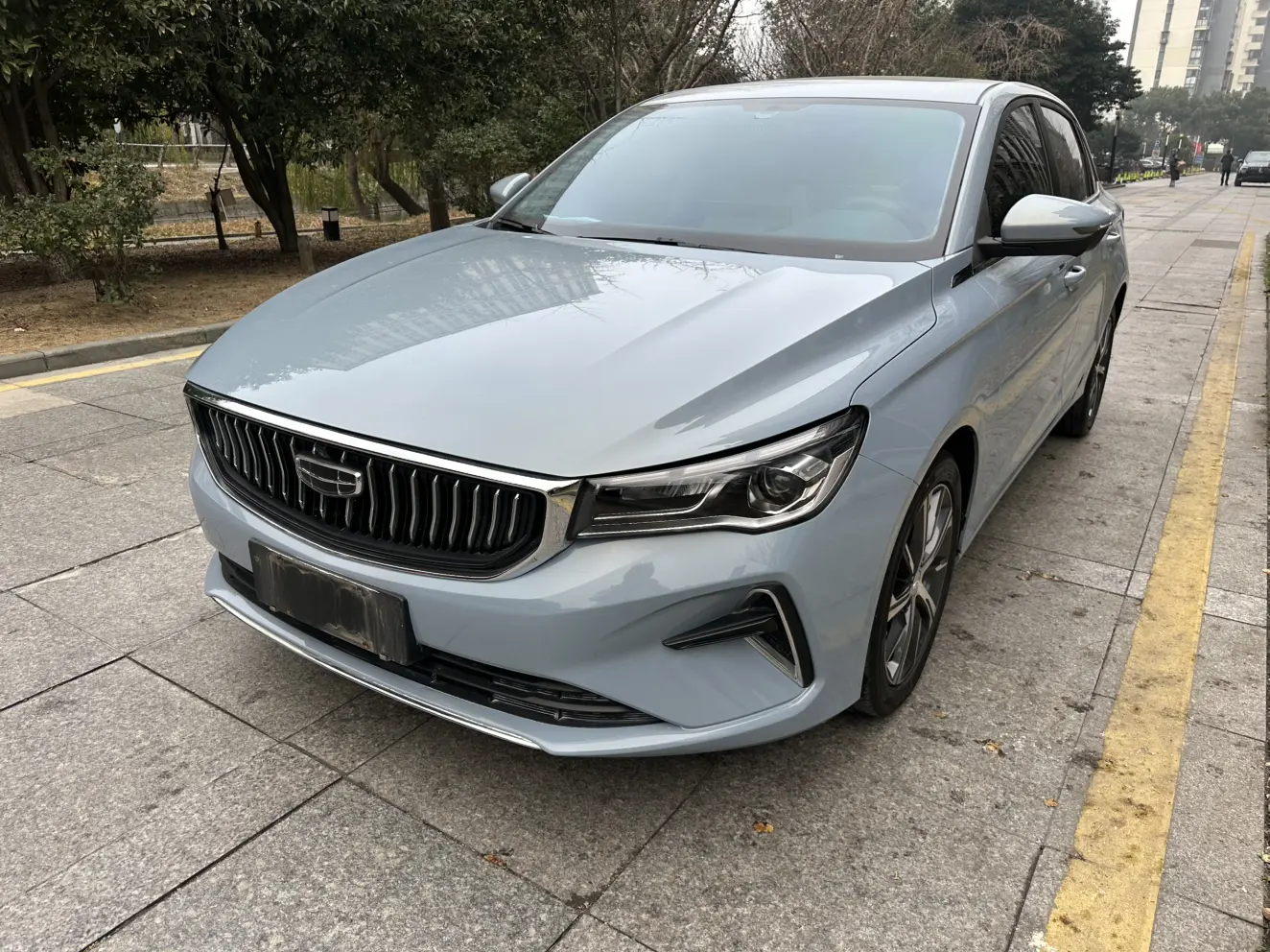 Geely Emgrand  из Китая