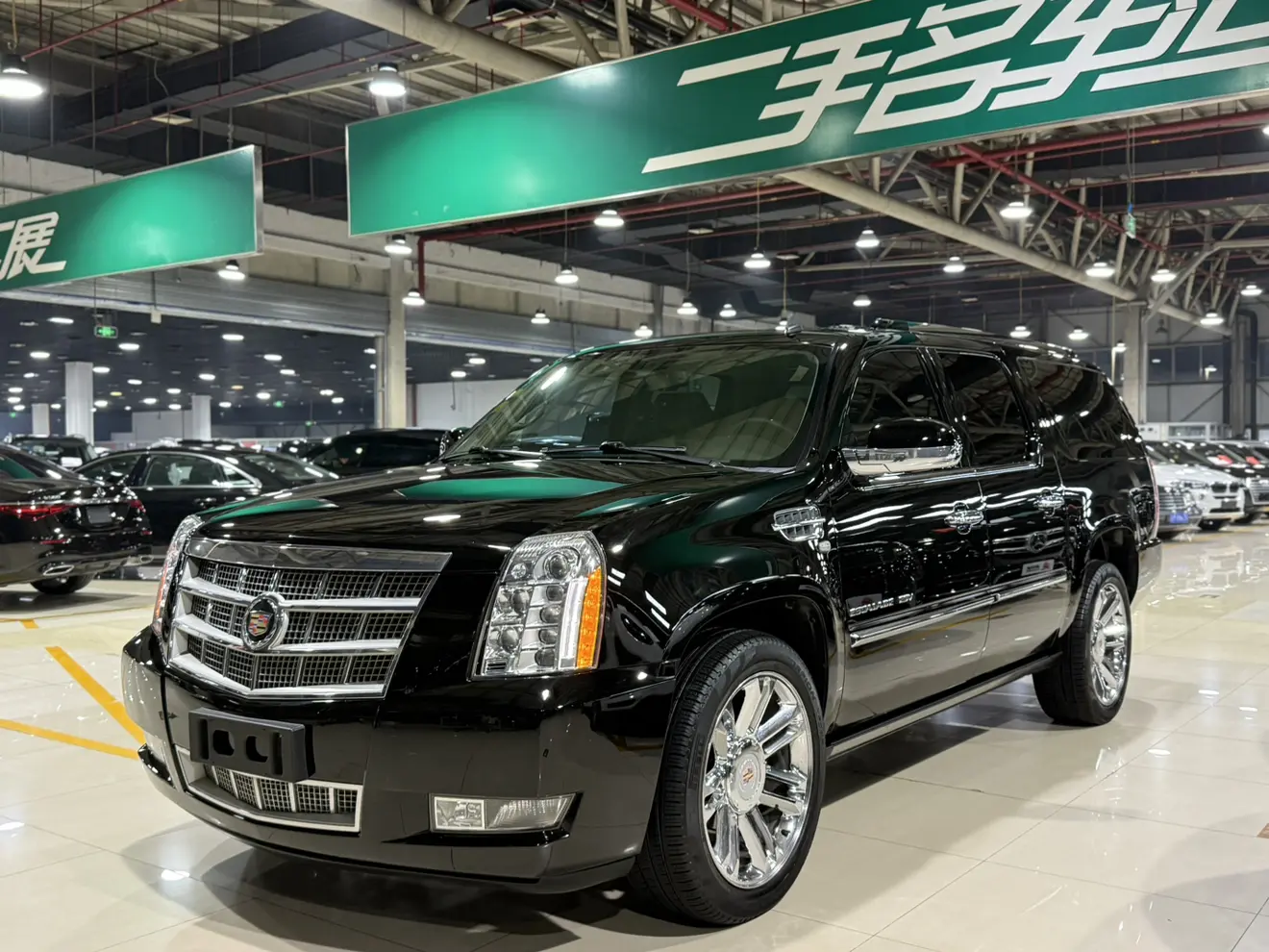 Cadillac Escalade  из Китая