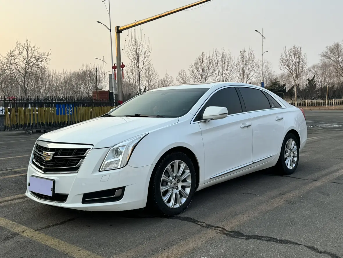 Cadillac XTS  из Китая