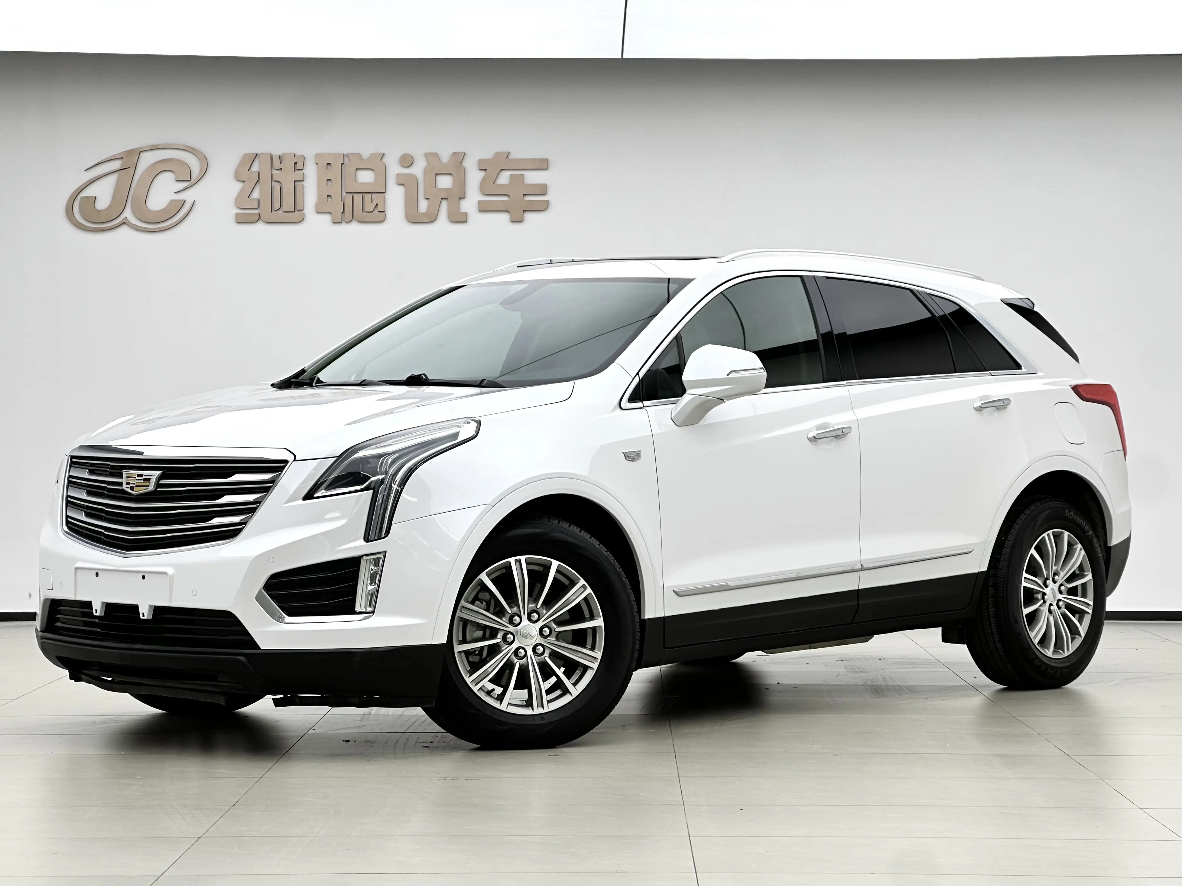 Cadillac XT5  из Китая
