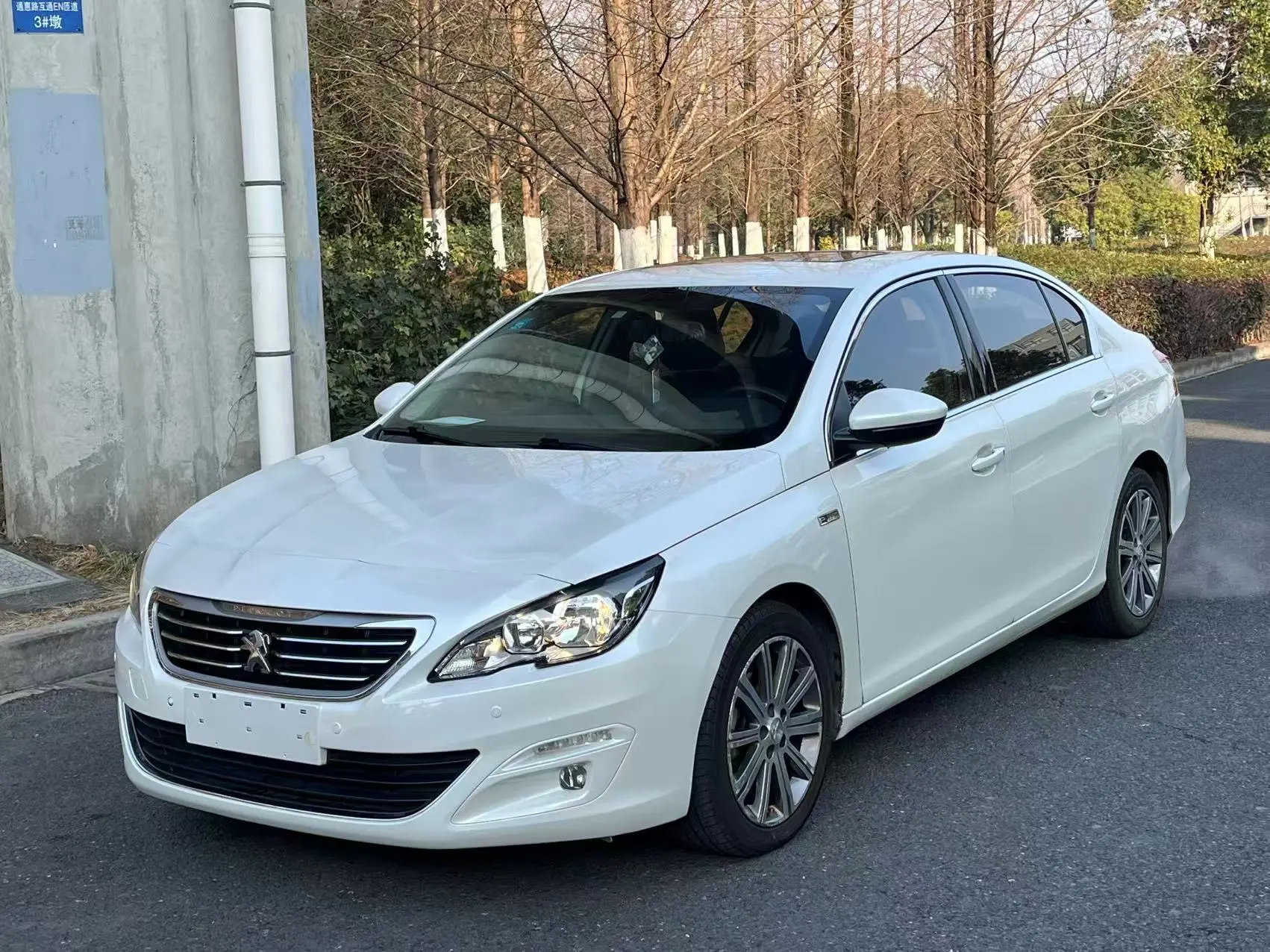 Peugeot 408  из Китая