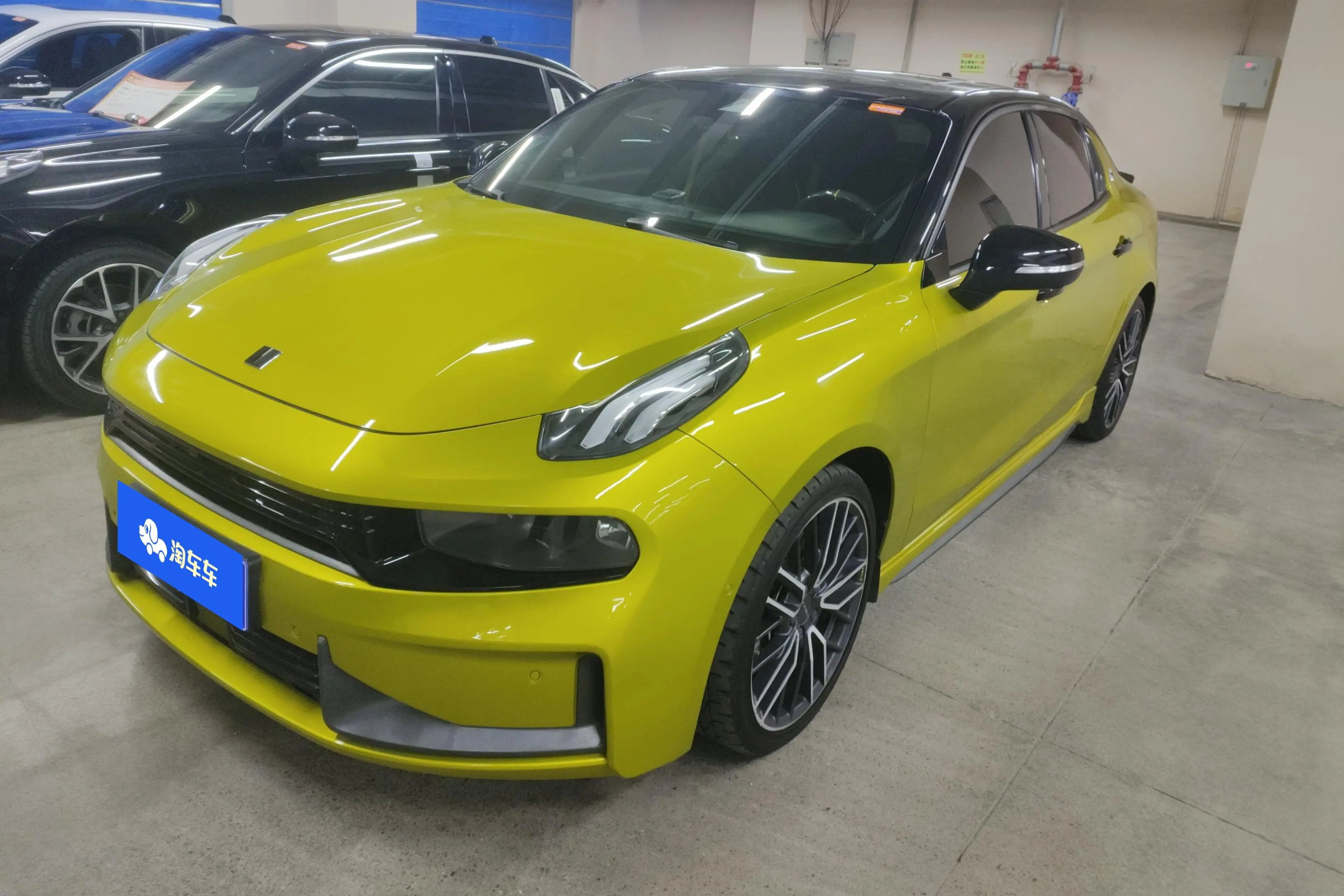 Lynk & Co 03
