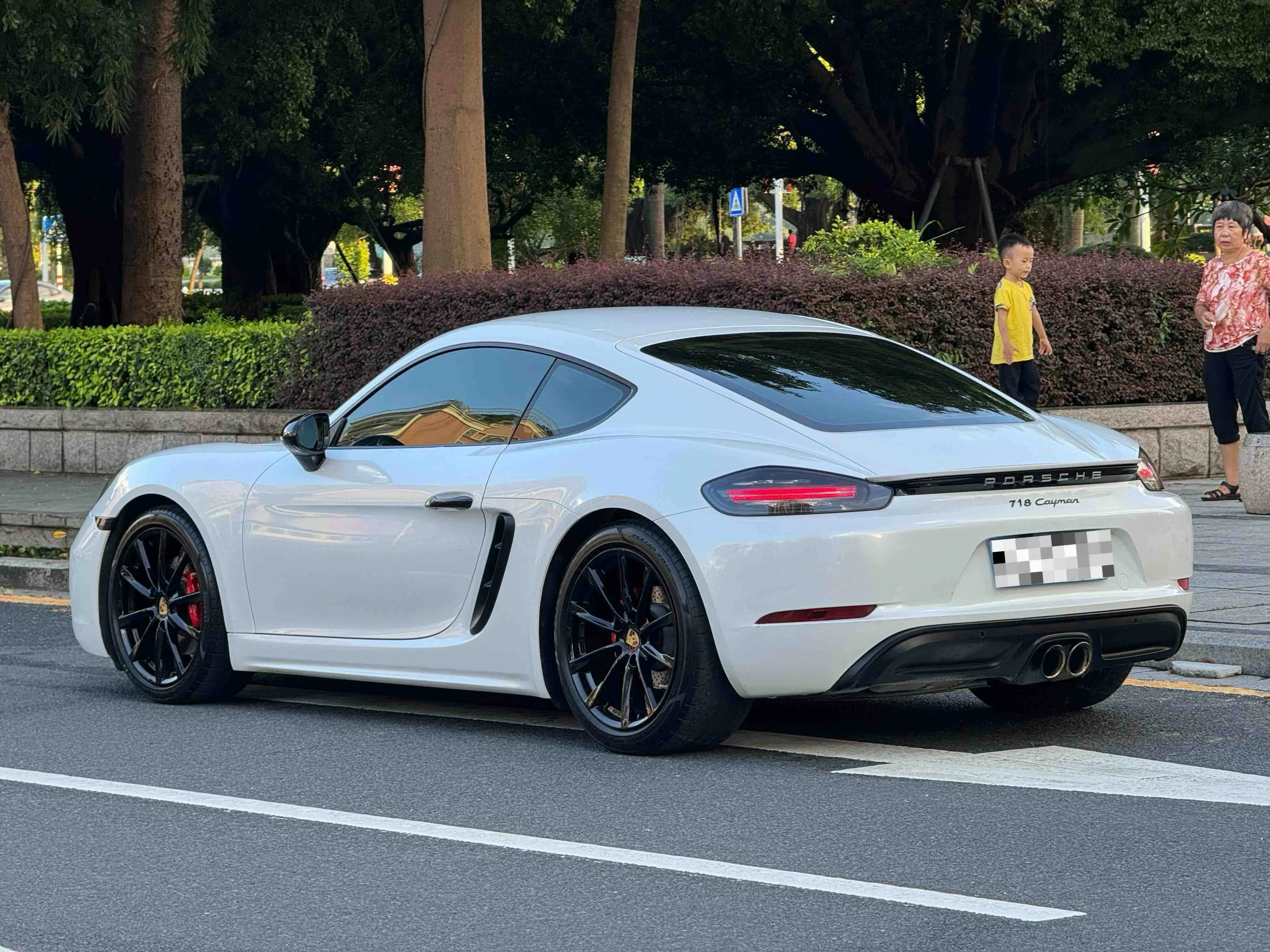 Porsche 718