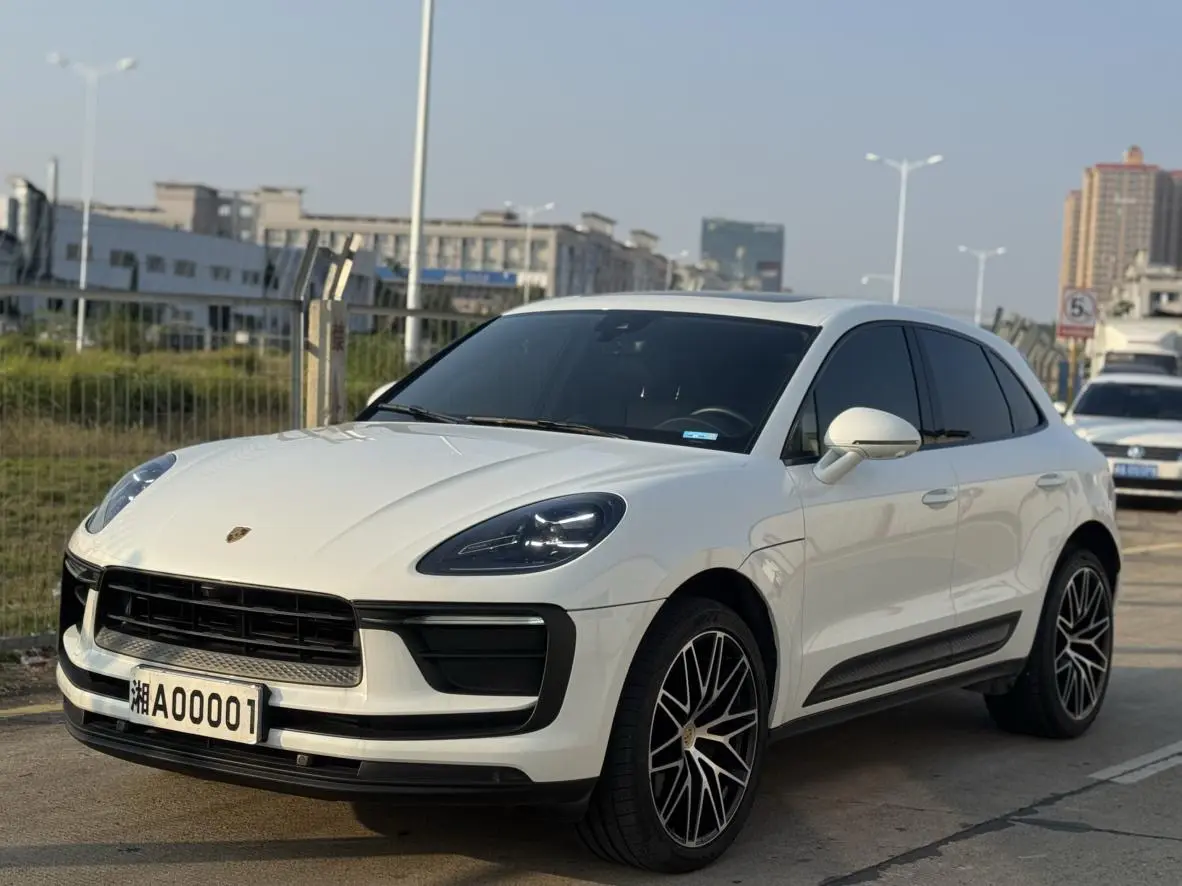 Porsche Macan  из Китая