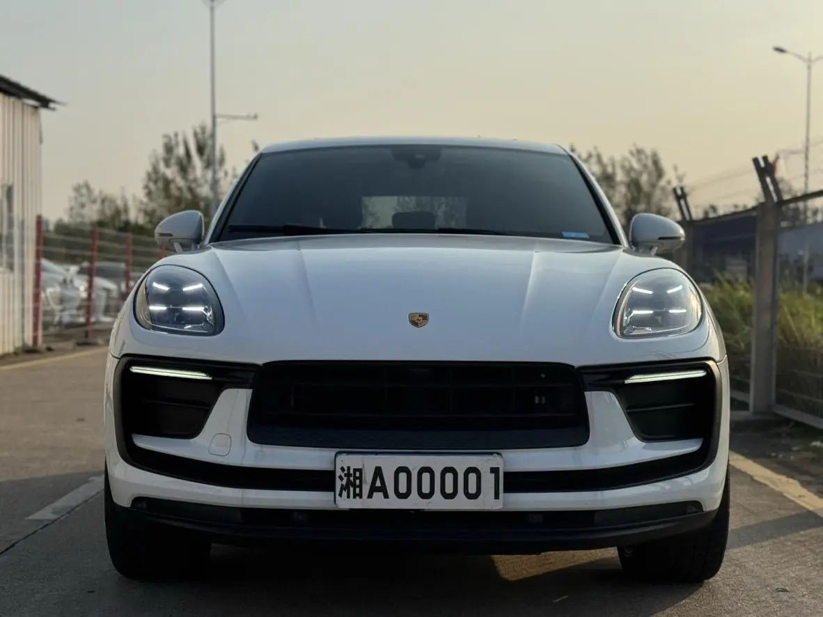 Porsche Macan  из Китая
