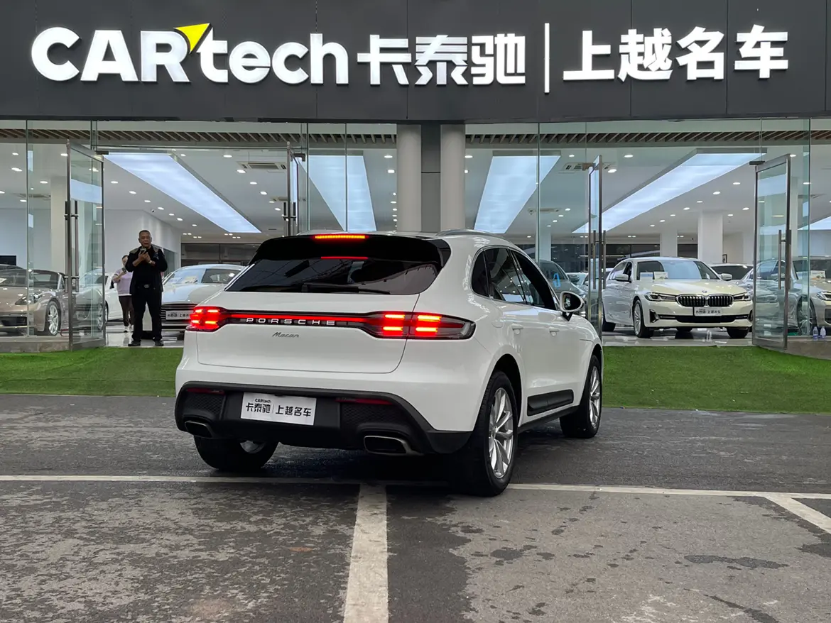 Porsche Macan  из Китая