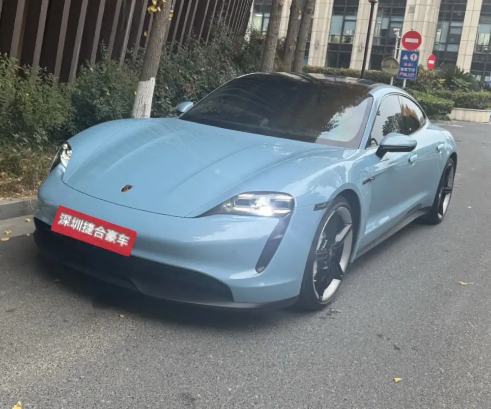Porsche Taycan  из Китая