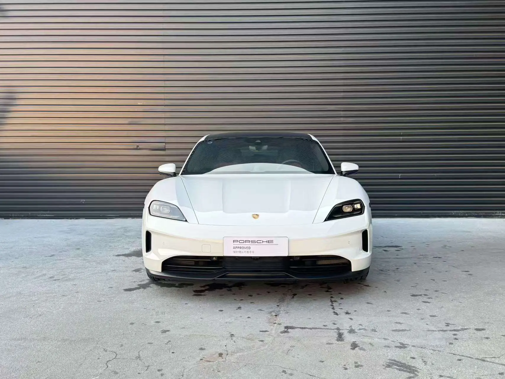 Porsche Taycan  из Китая