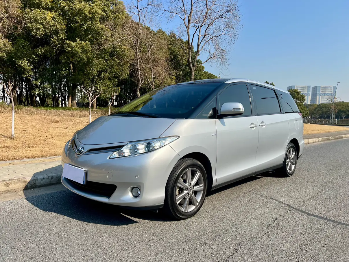 Toyota Previa  из Китая