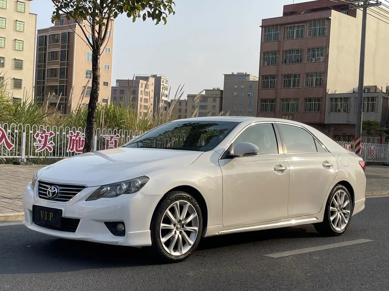 Toyota Ruizhi  из Китая