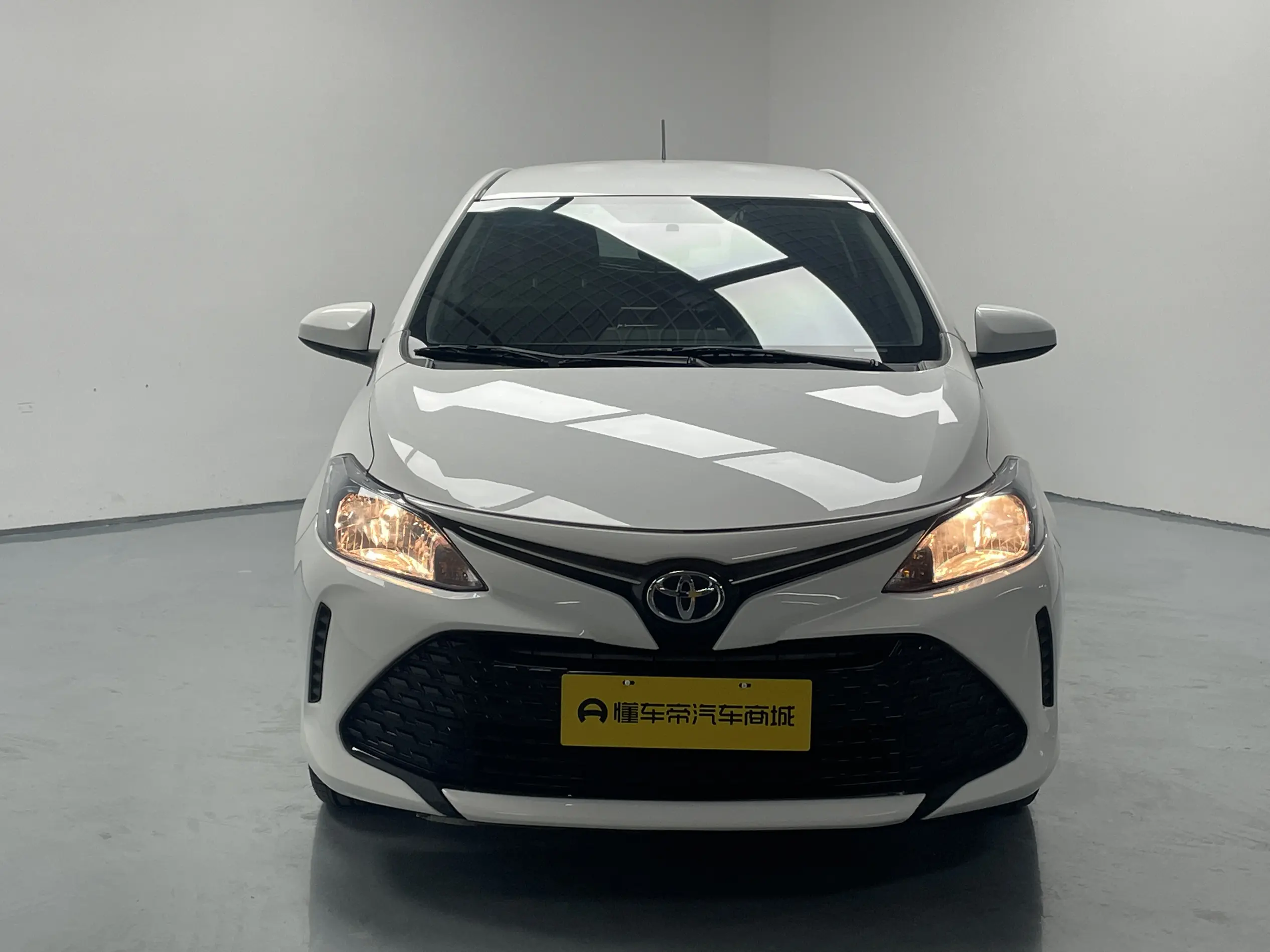 Toyota Vios FS  из Китая