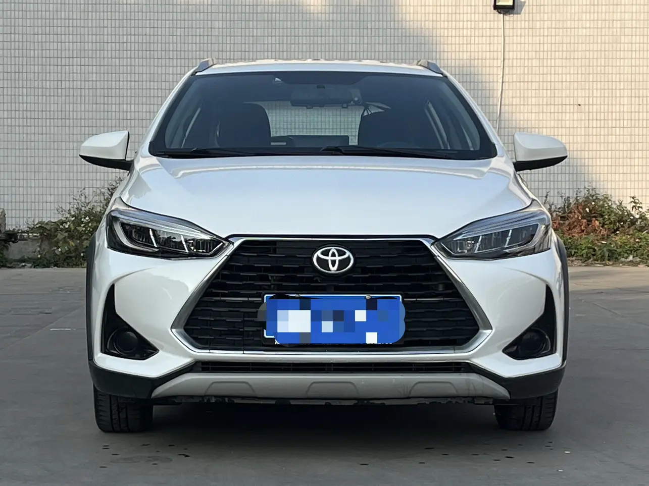 Toyota Yaris L  из Китая