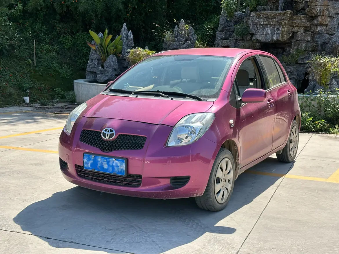 Toyota Yaris  из Китая