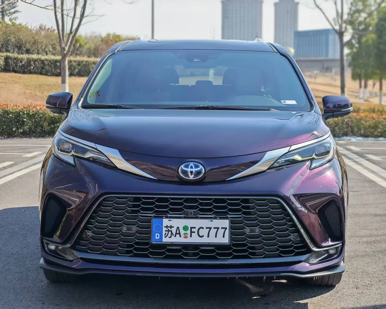 Toyota Granvia  из Китая