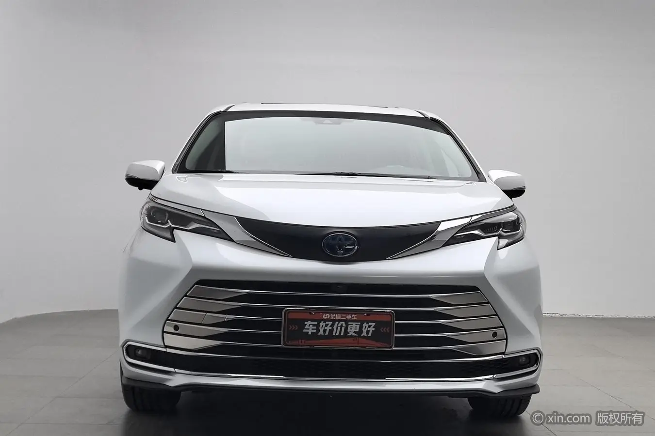 Toyota Sienna  из Китая