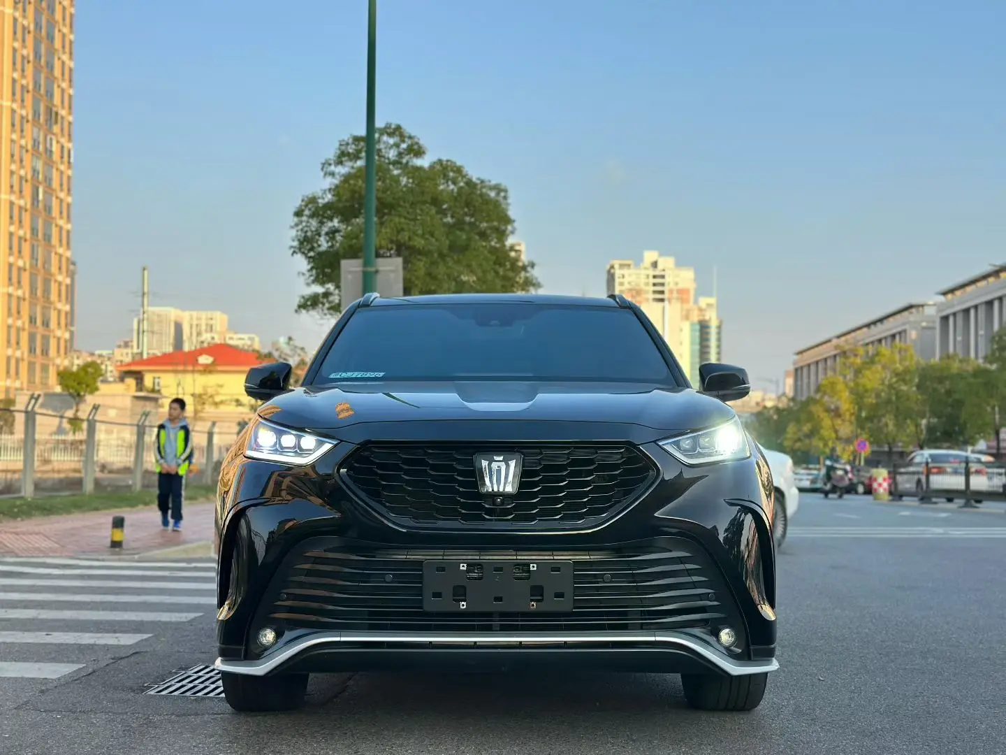 Toyota Crown Kluger  из Китая