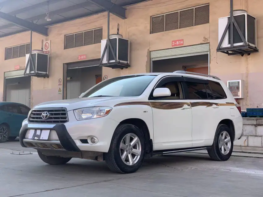 Toyota Highlander  из Китая