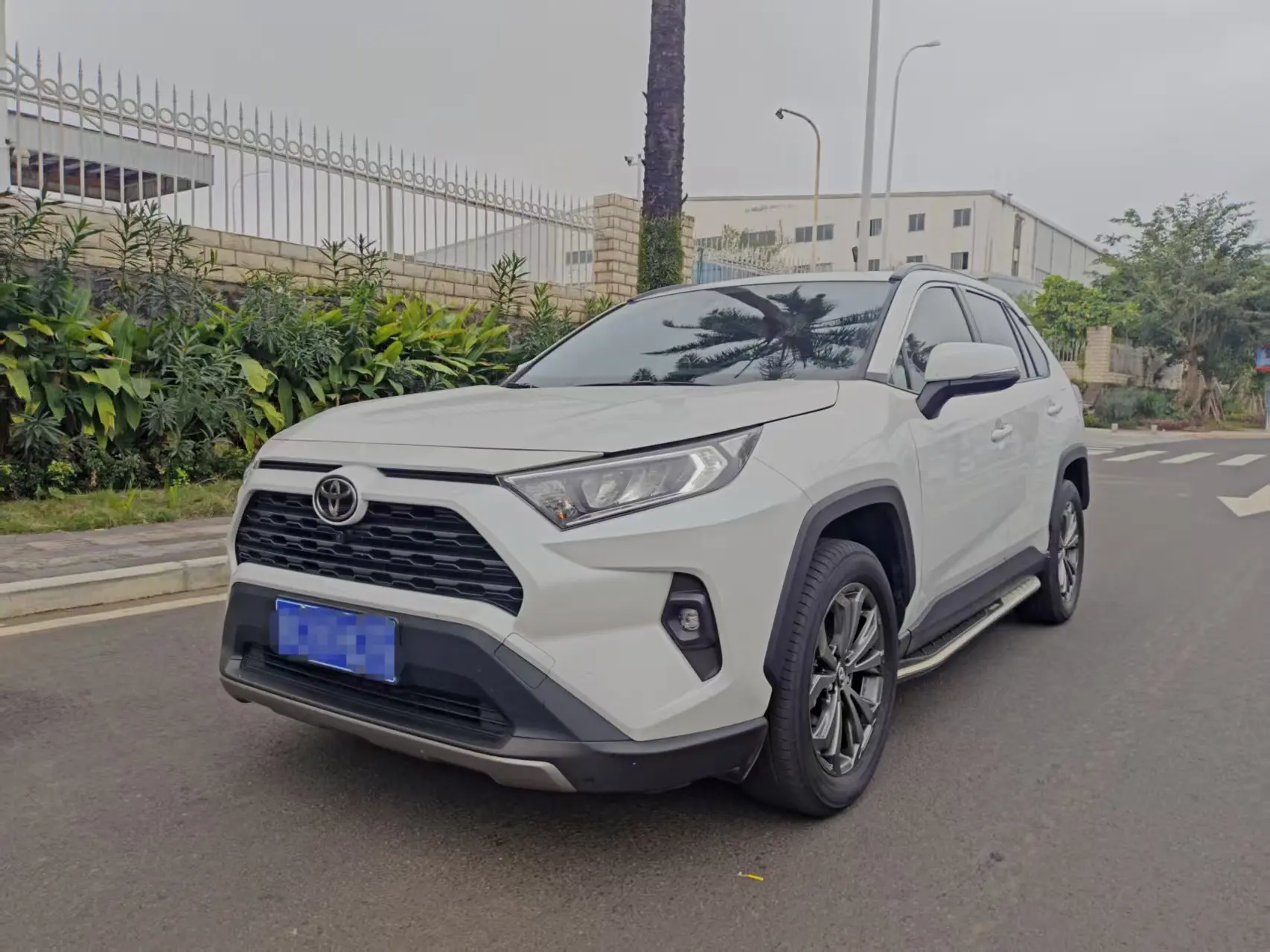 Toyota RAV4  из Китая