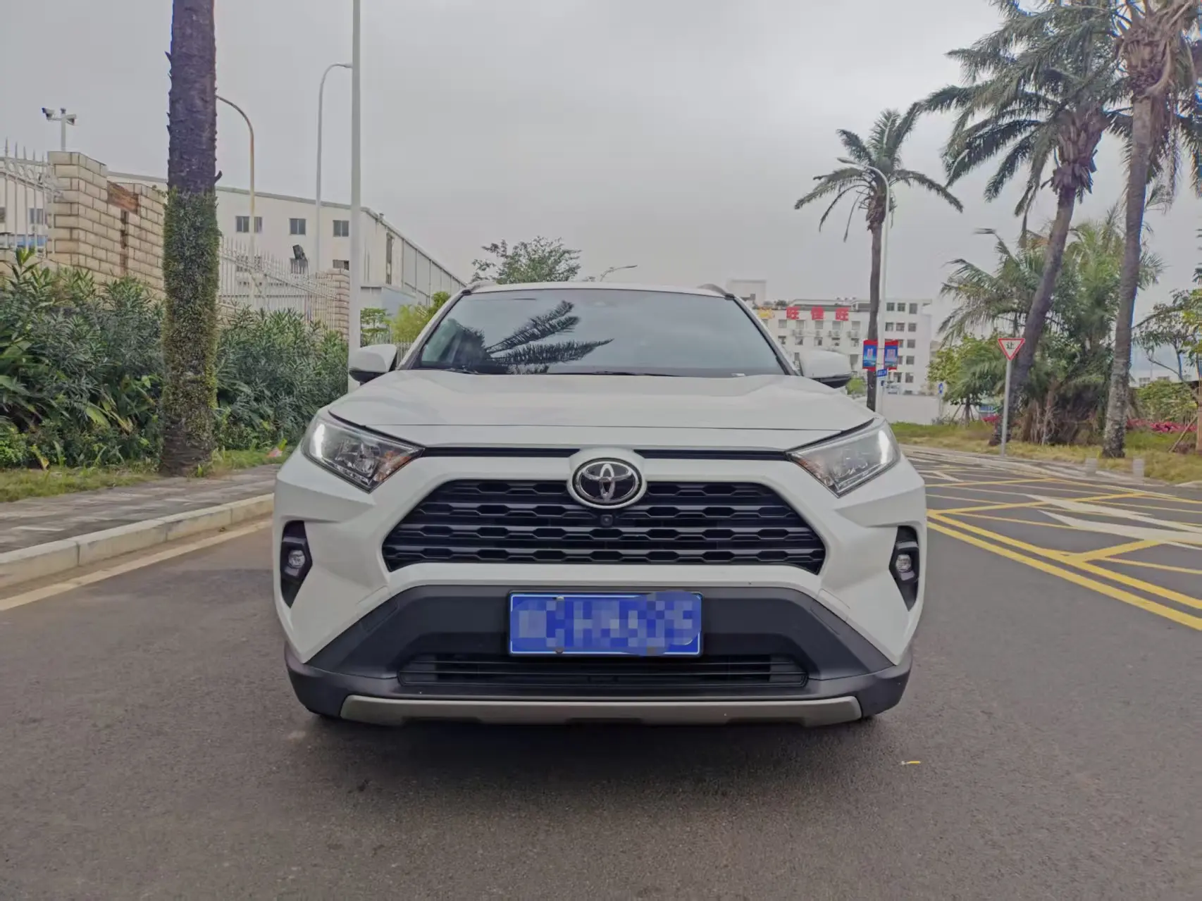 Toyota RAV4  из Китая