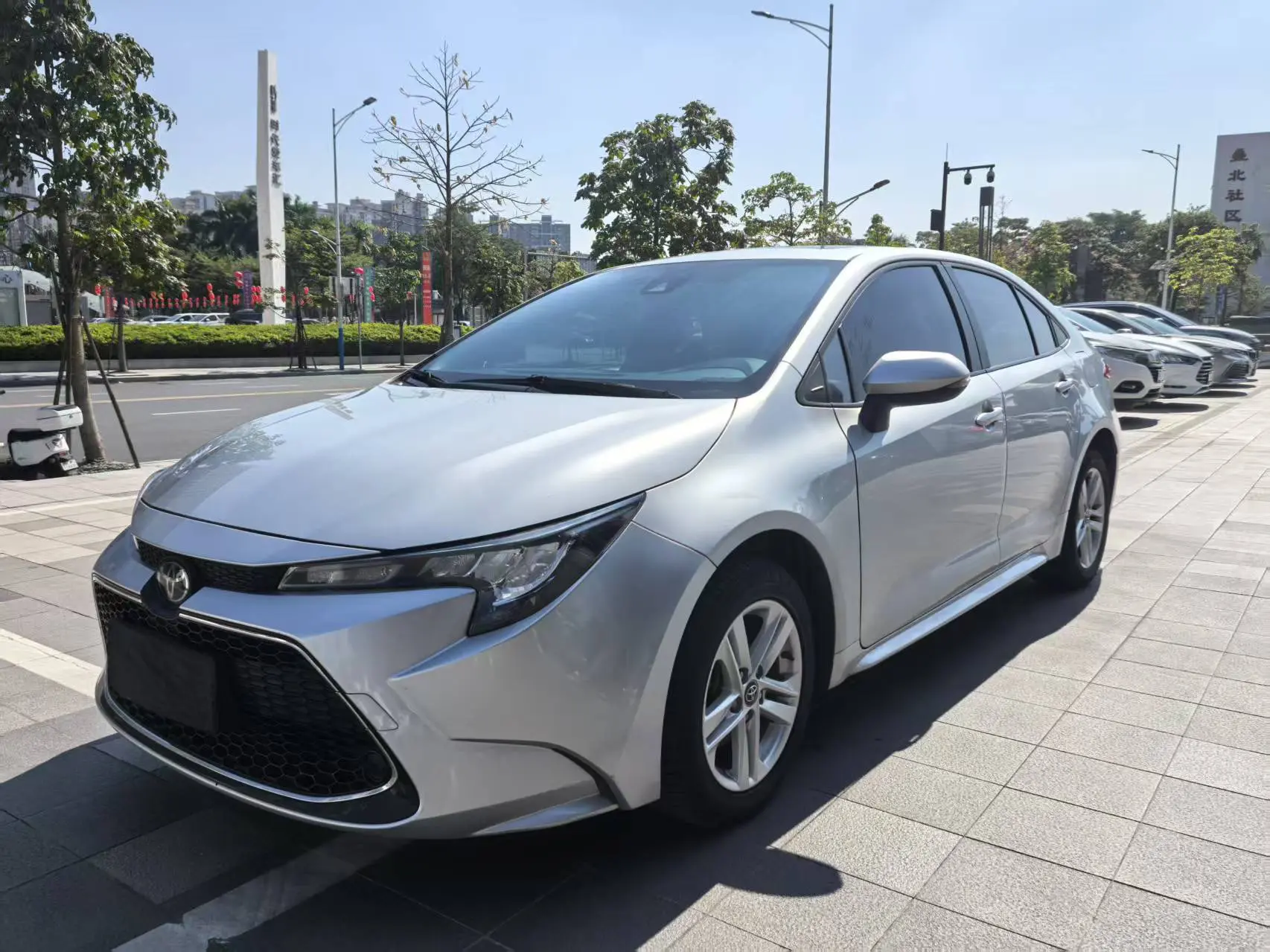 Toyota Levin (Lei Ling)  из Китая