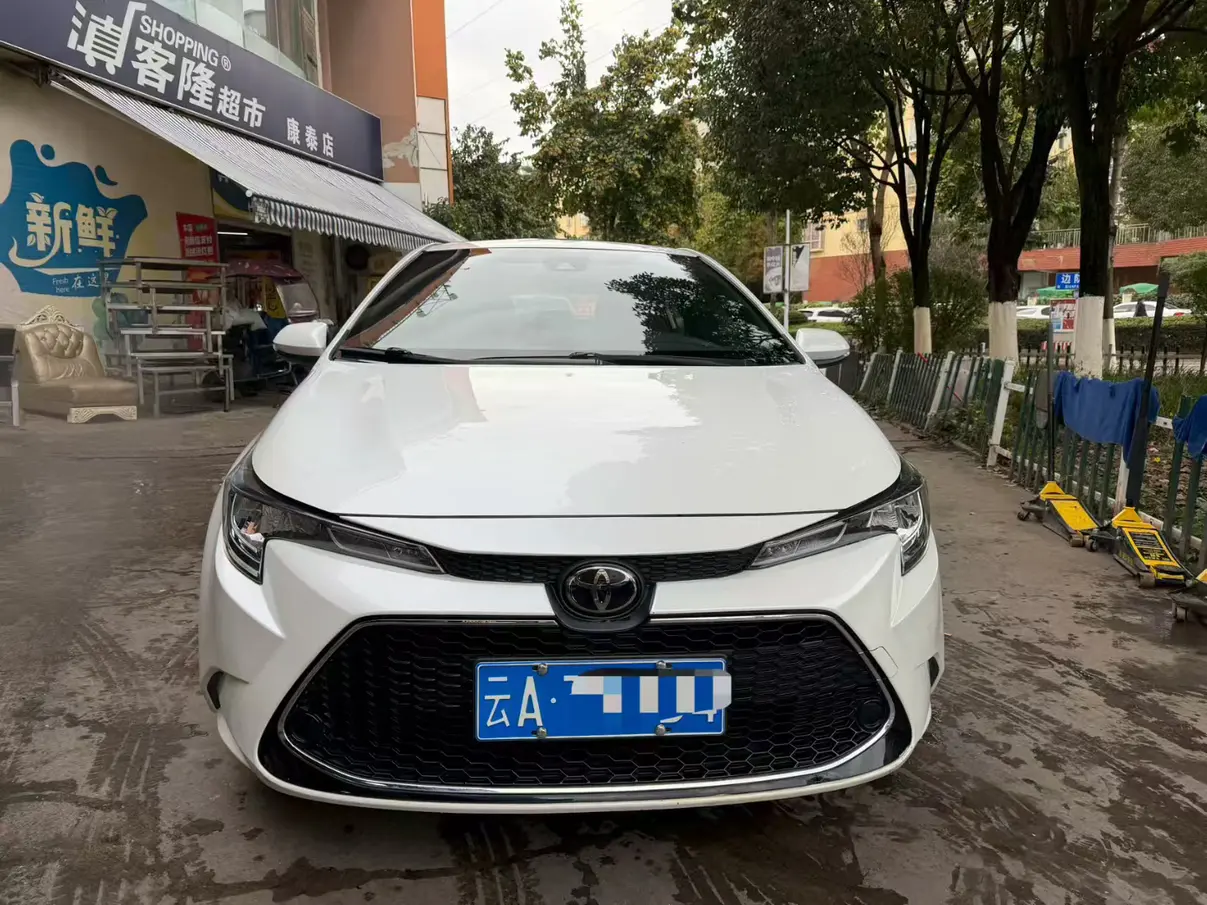 Toyota Levin (Lei Ling)  из Китая