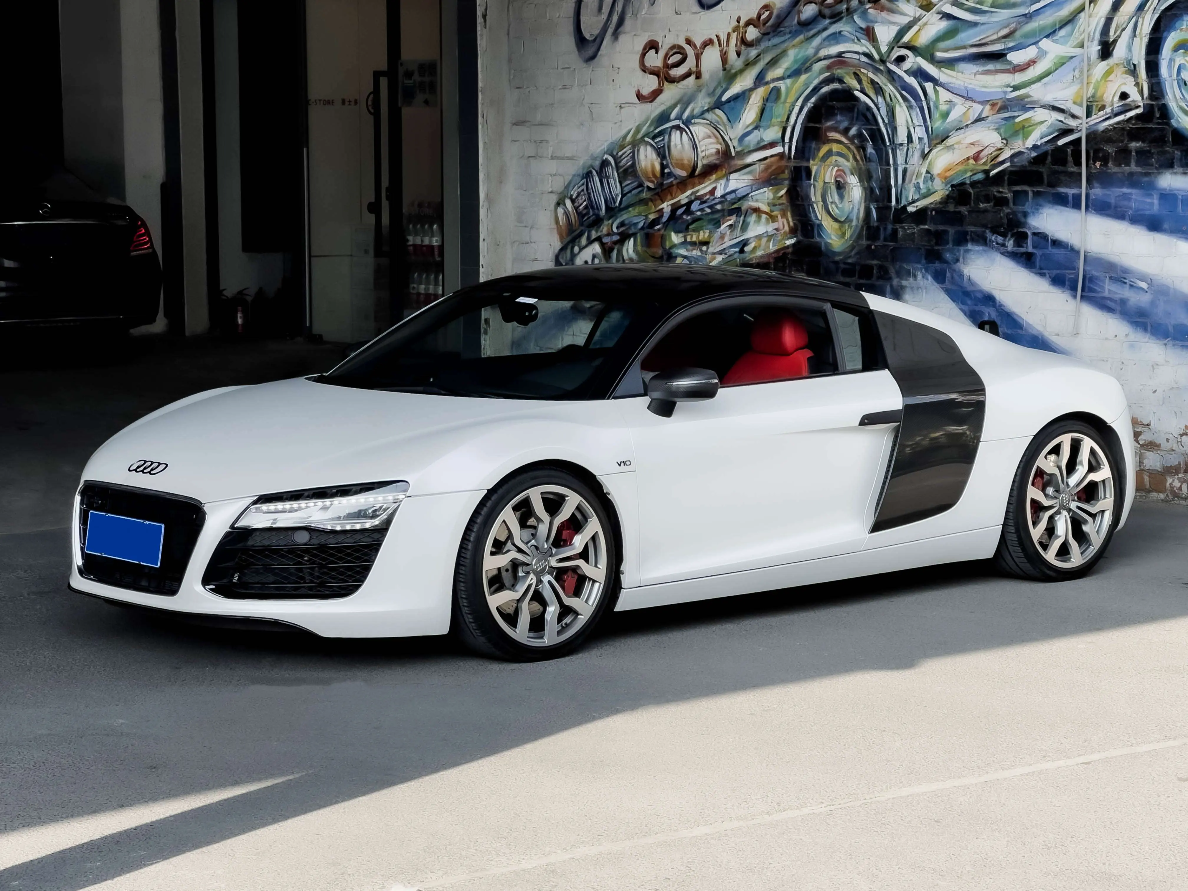 Audi R8  из Китая