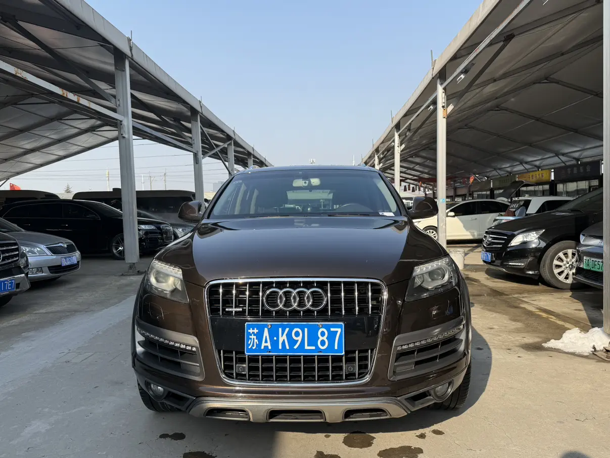 Audi Q7  из Китая