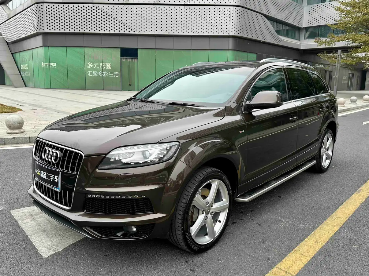 Audi Q7  из Китая