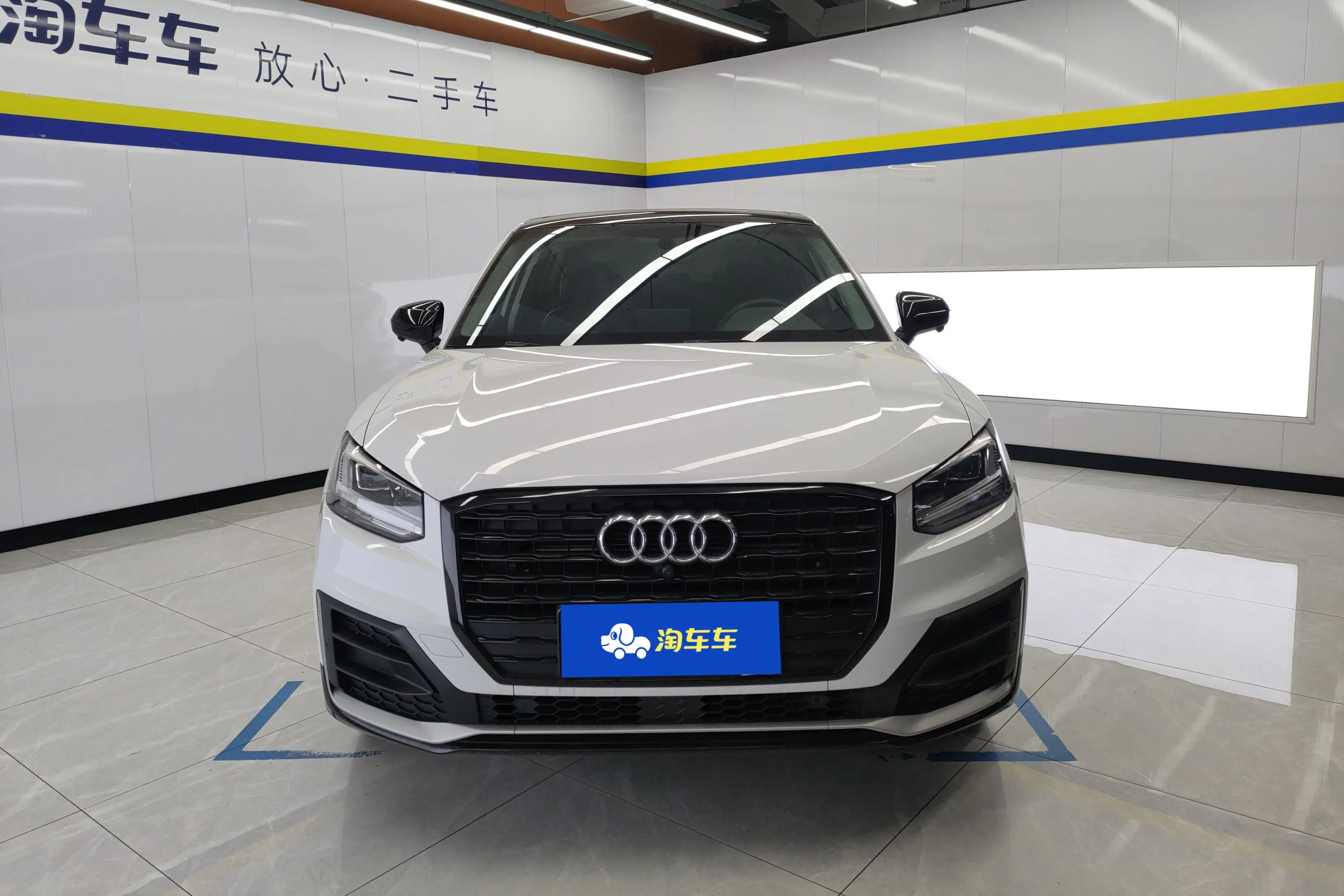 Audi Q2L  из Китая