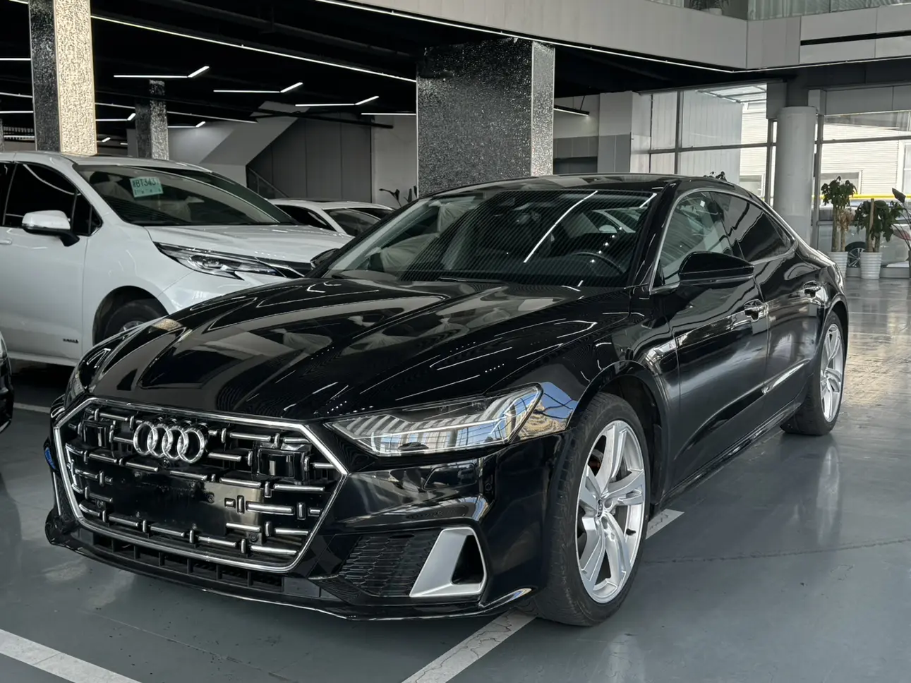 Audi A7L  из Китая