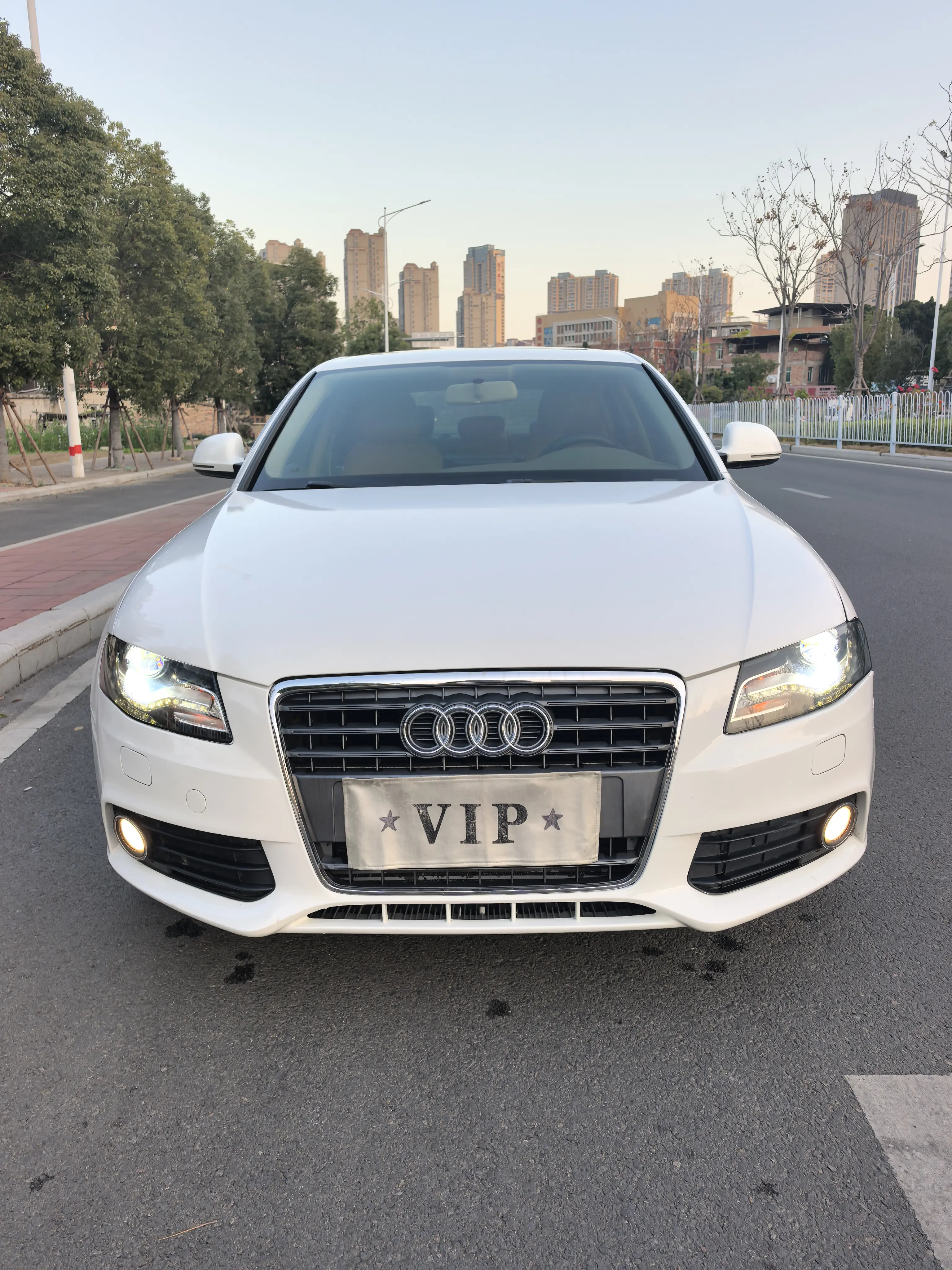 Audi A4L  из Китая
