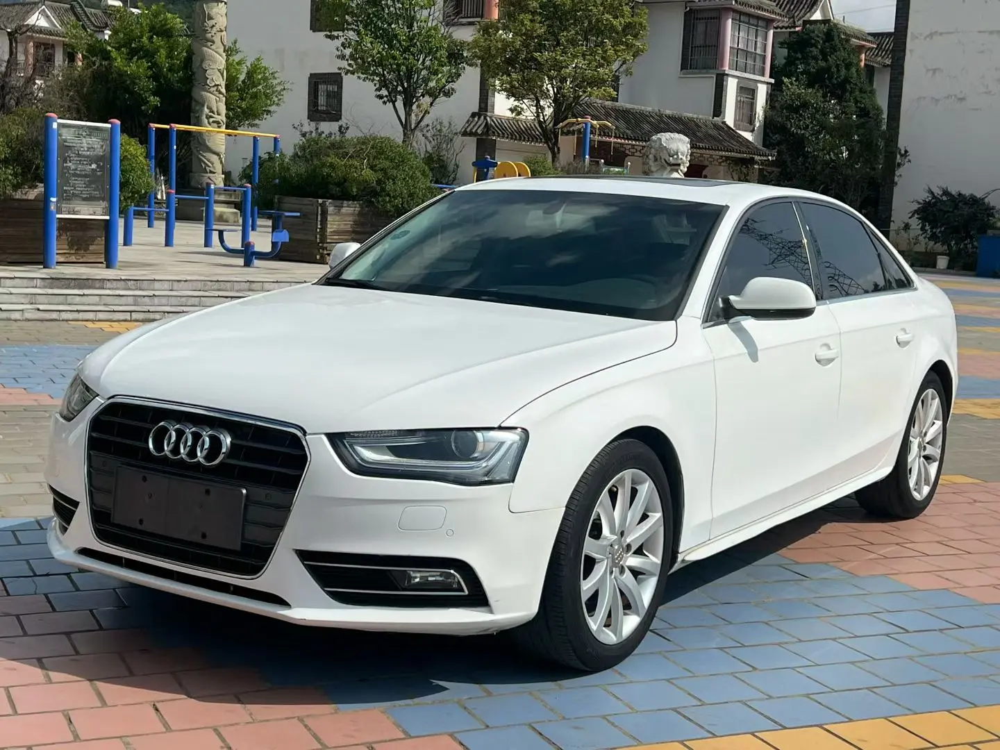 Audi A4L  из Китая