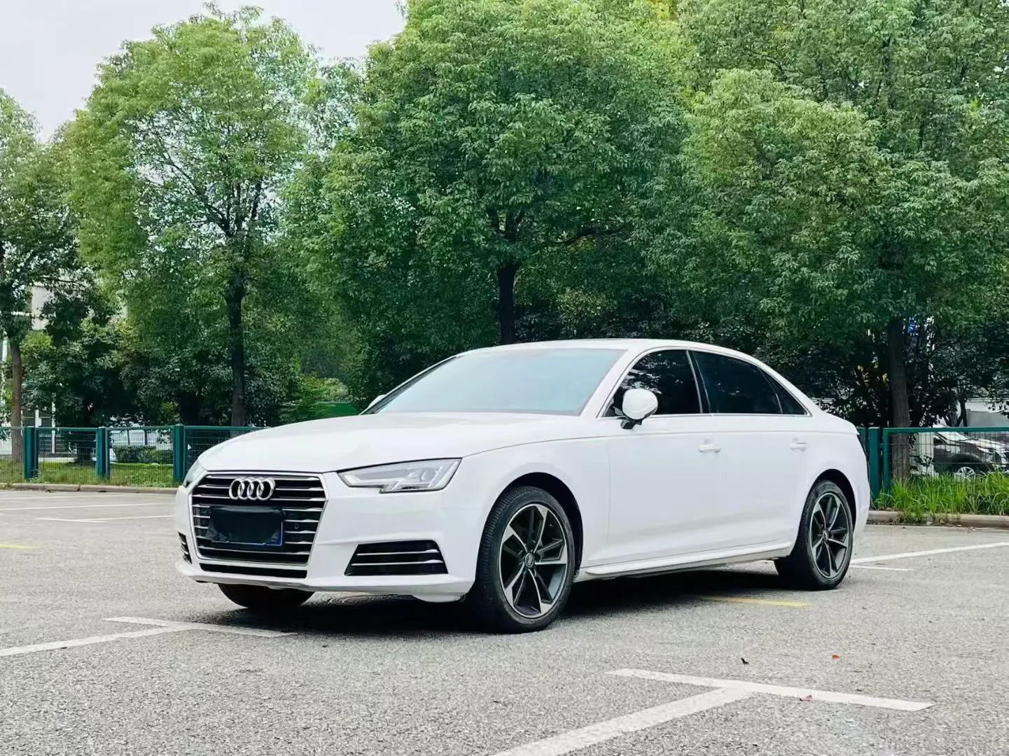 Audi A4L  из Китая