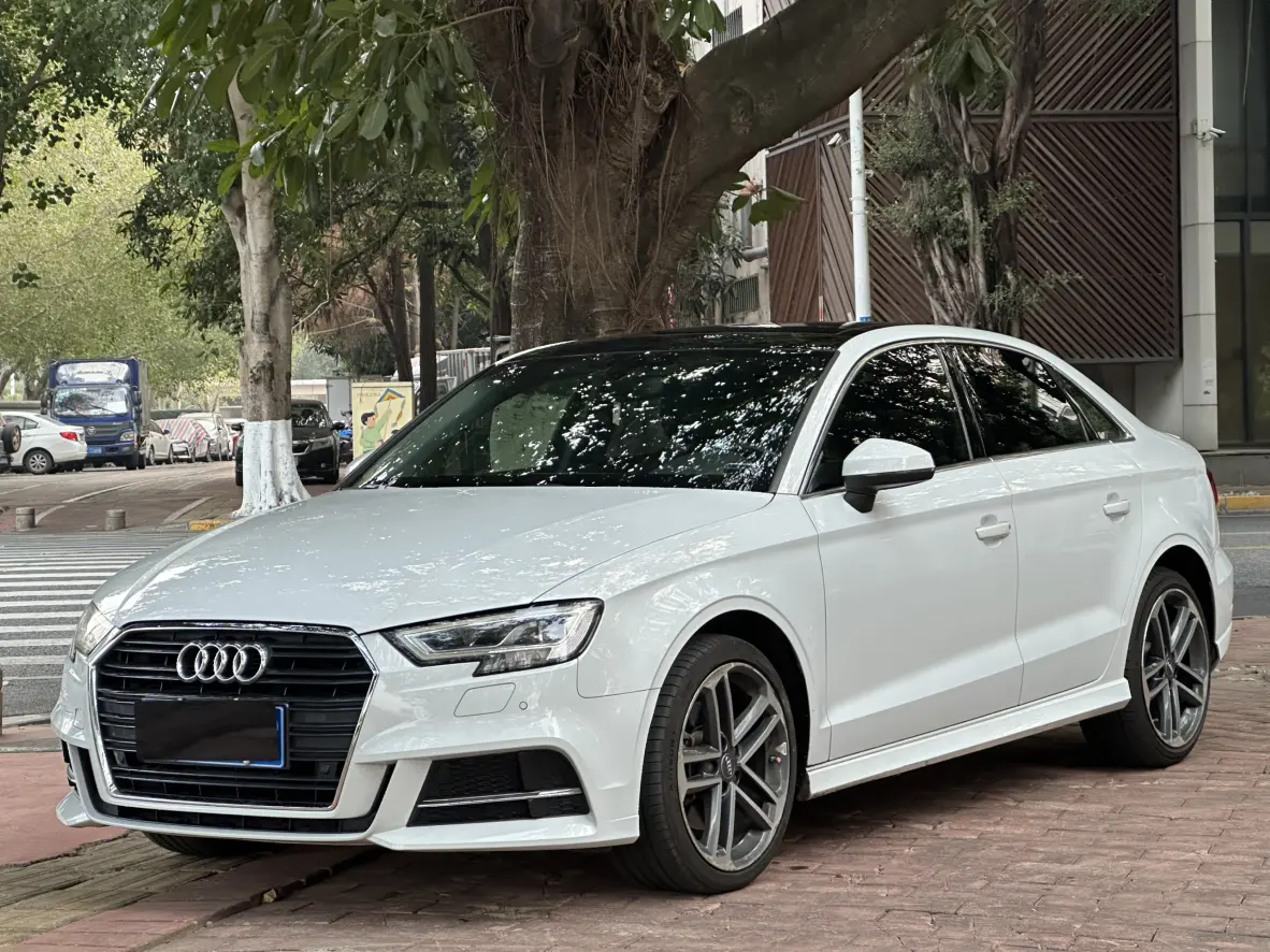 Audi A3  из Китая