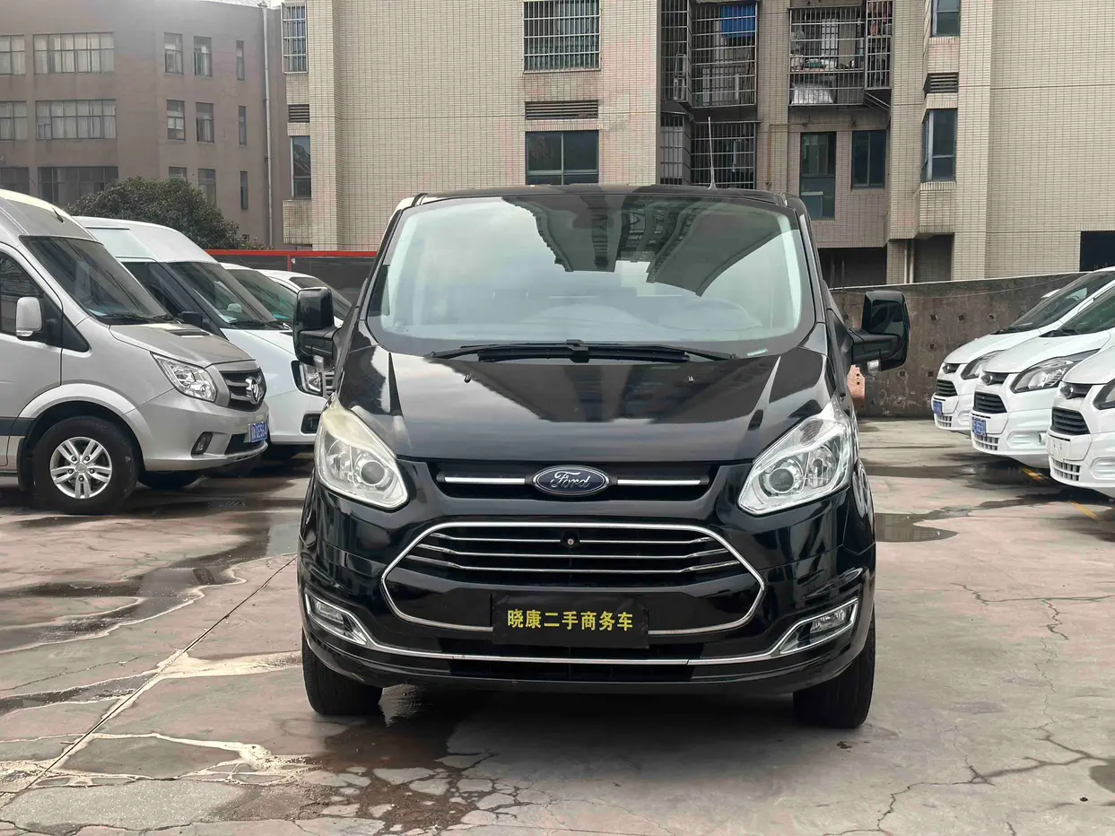 Ford Toureo  из Китая