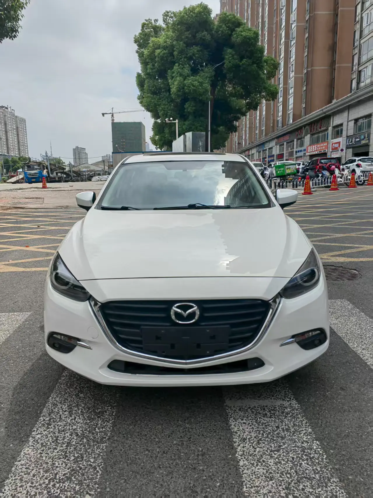Mazda Axela (Mazda3)  из Китая