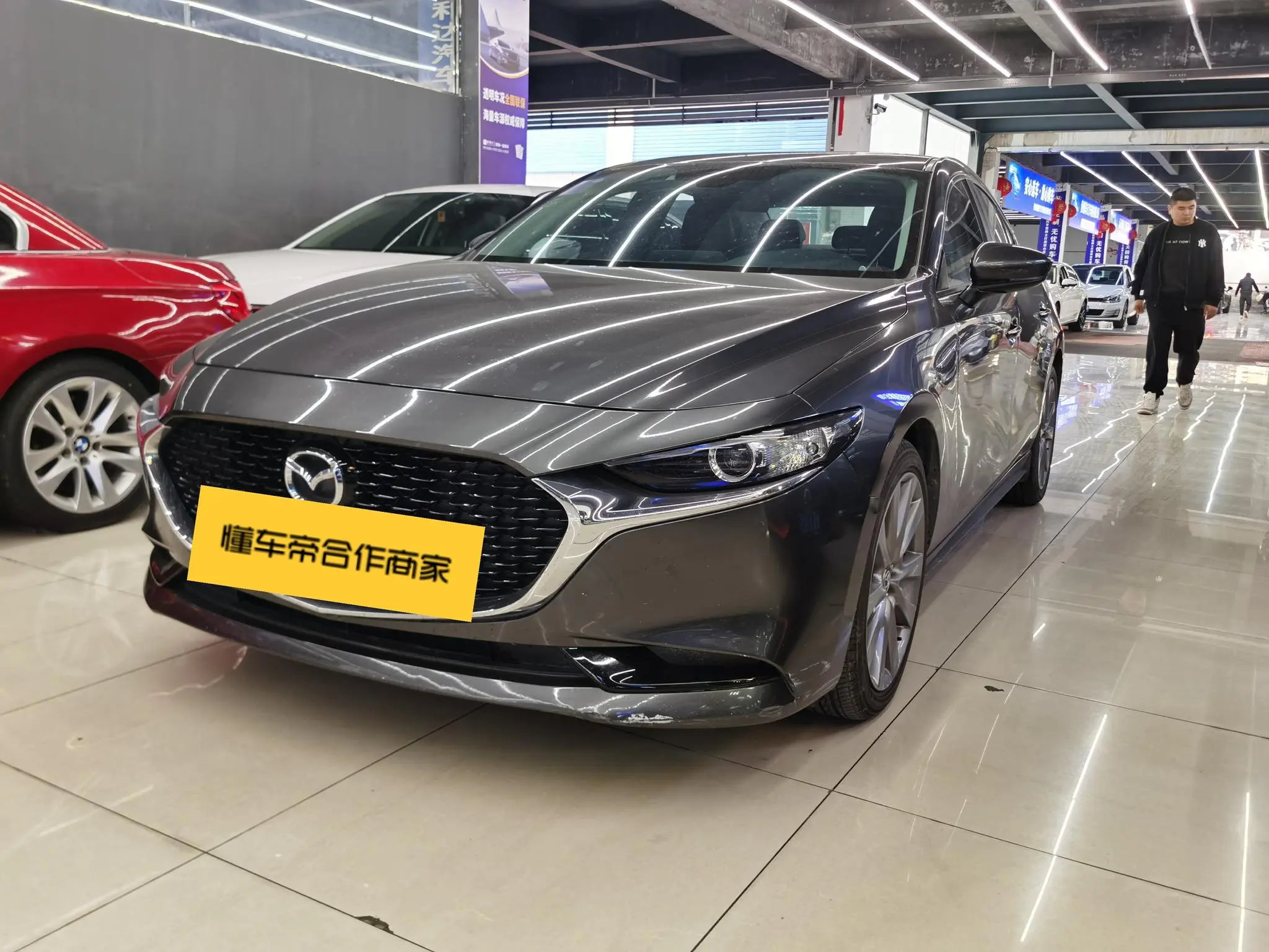 Mazda Axela (Mazda3)  из Китая