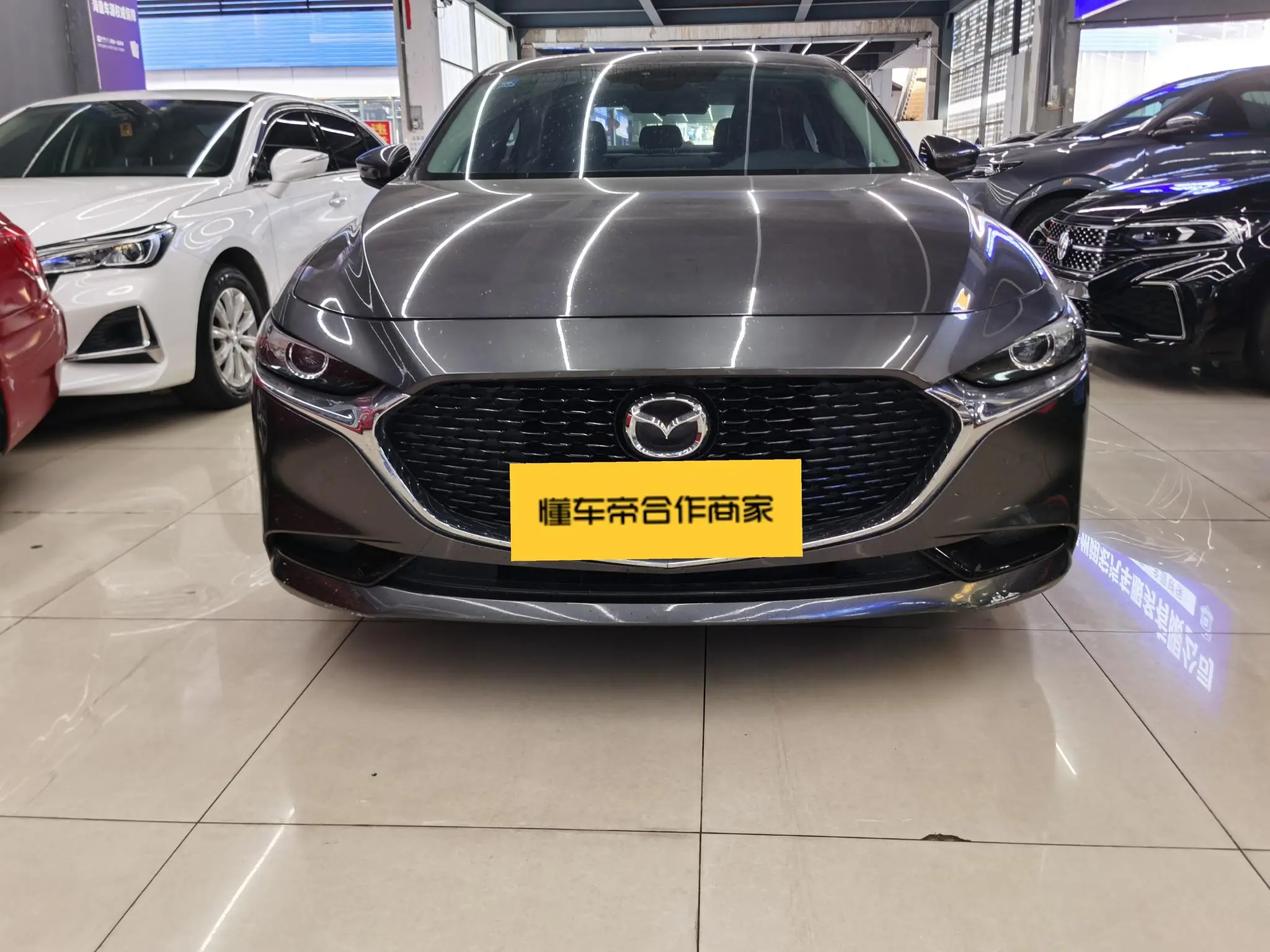 Mazda Axela (Mazda3)  из Китая